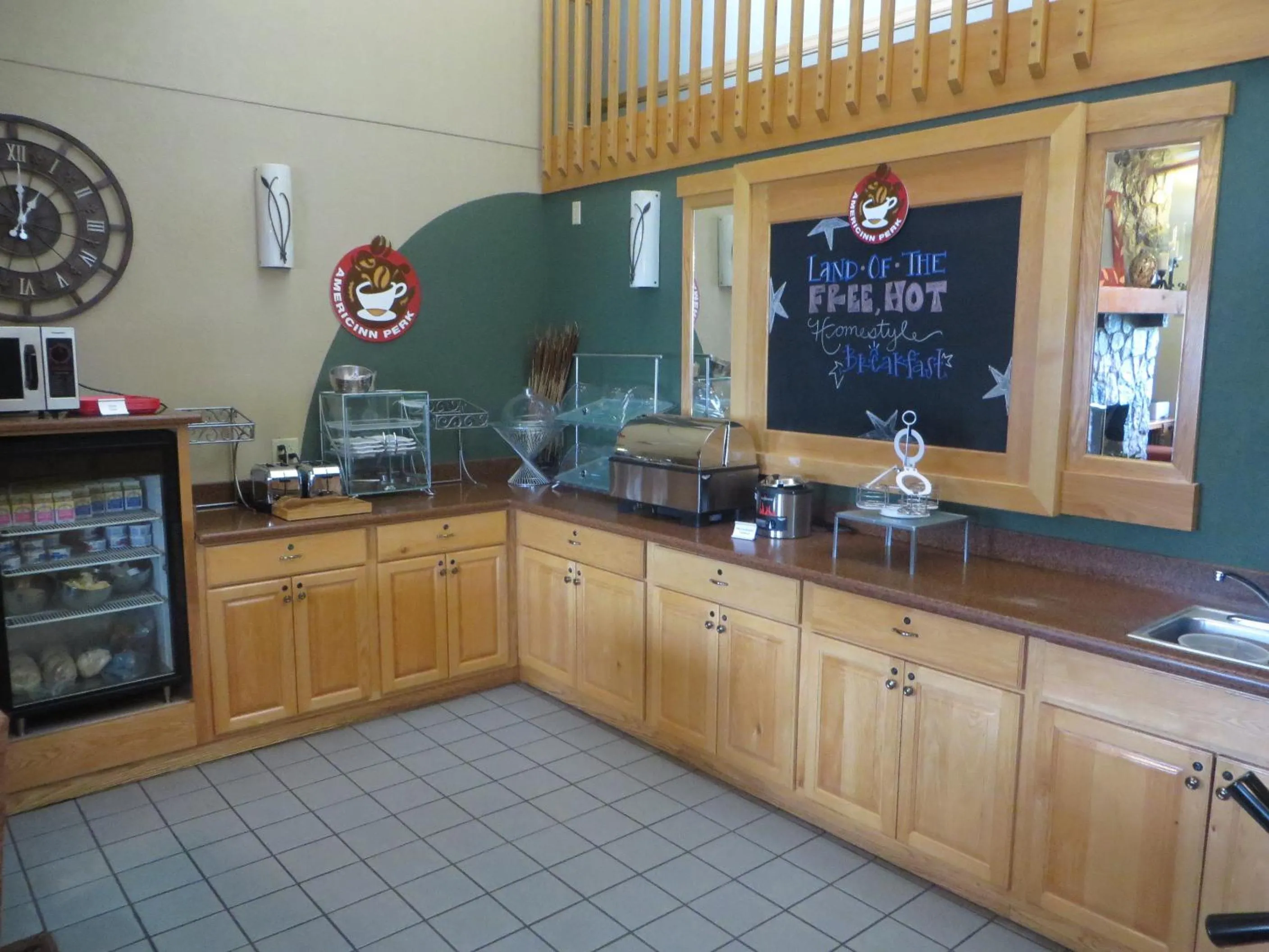 Breakfast in AmericInn by Wyndham Worthington