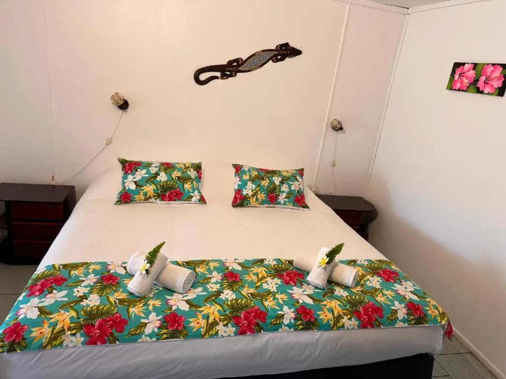 Bed in Hotel Hotu Matua by EI
