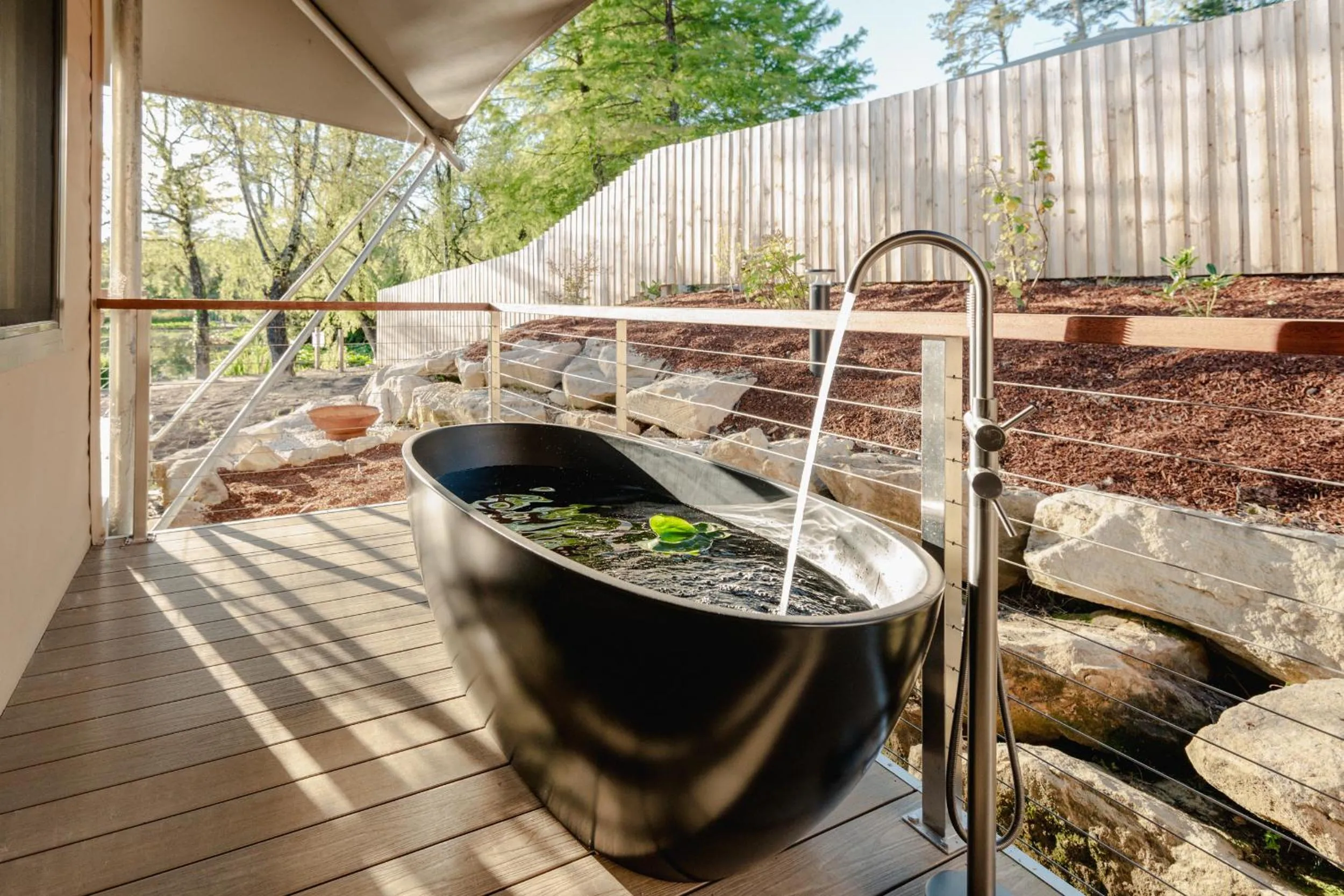 Open Air Bath in Parklands Country Gardens & Lodges Blue Mountains
