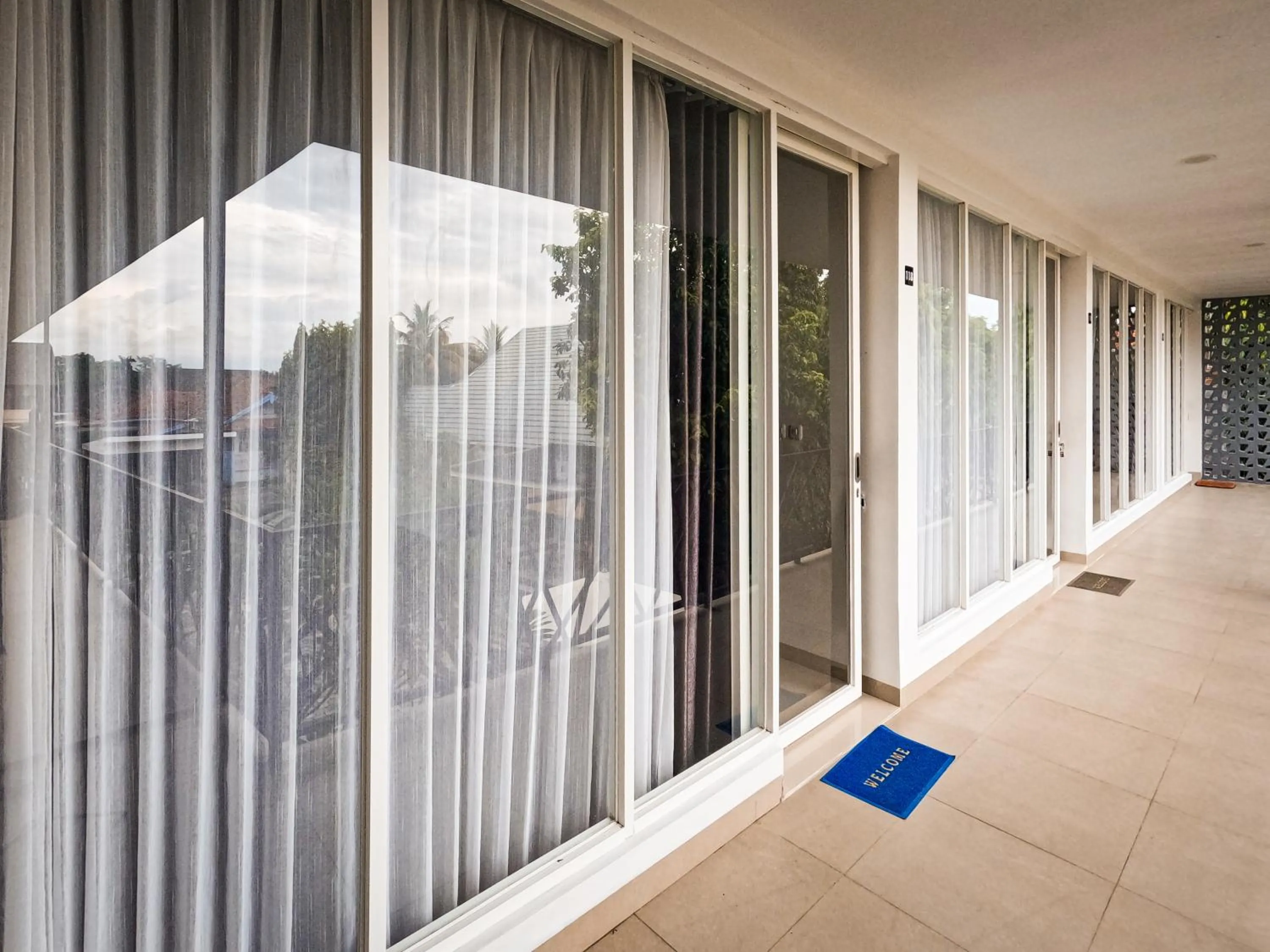 Patio in Zavana rooms & Restaurant