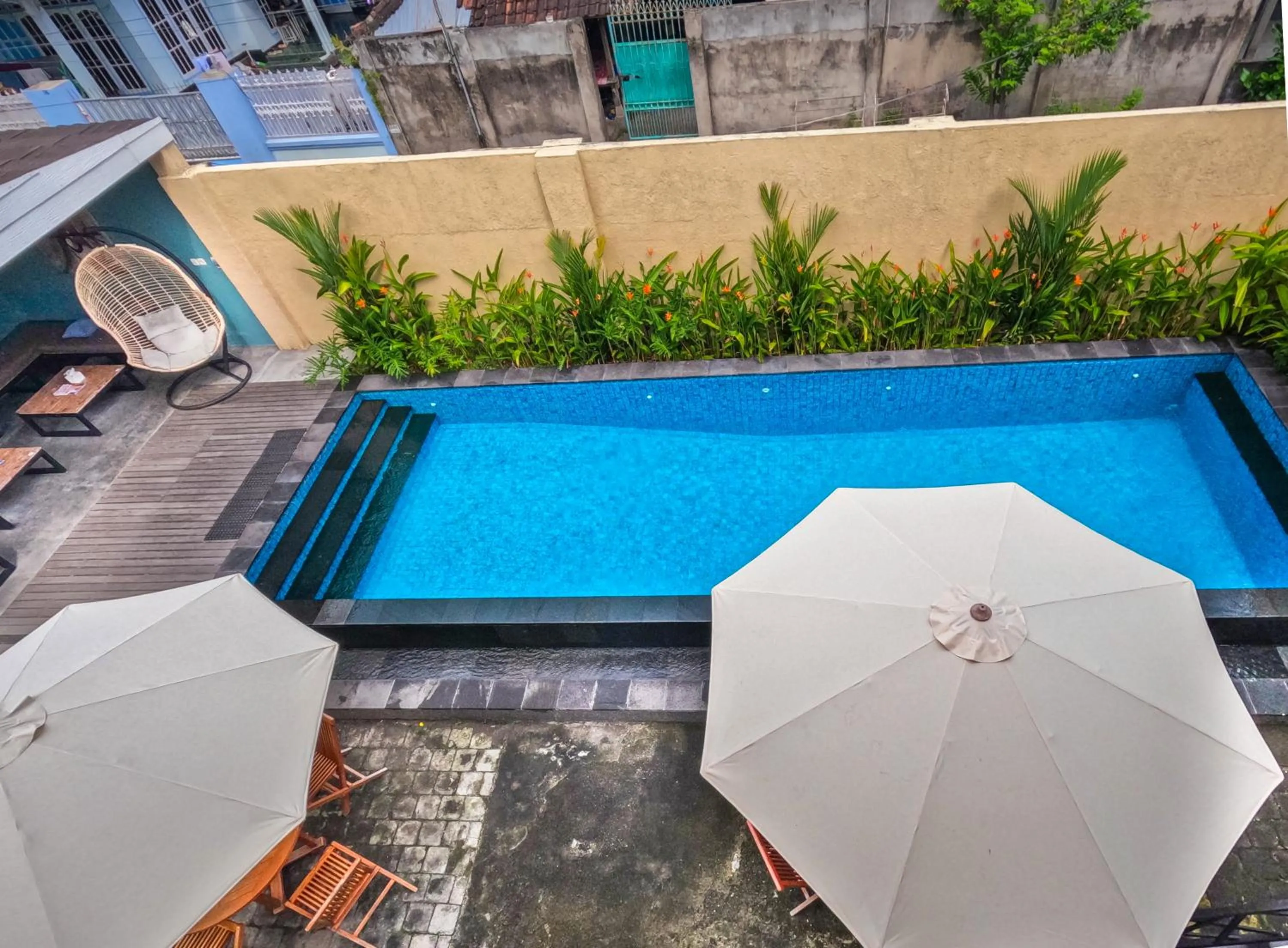 Swimming pool in Zavana rooms & Restaurant