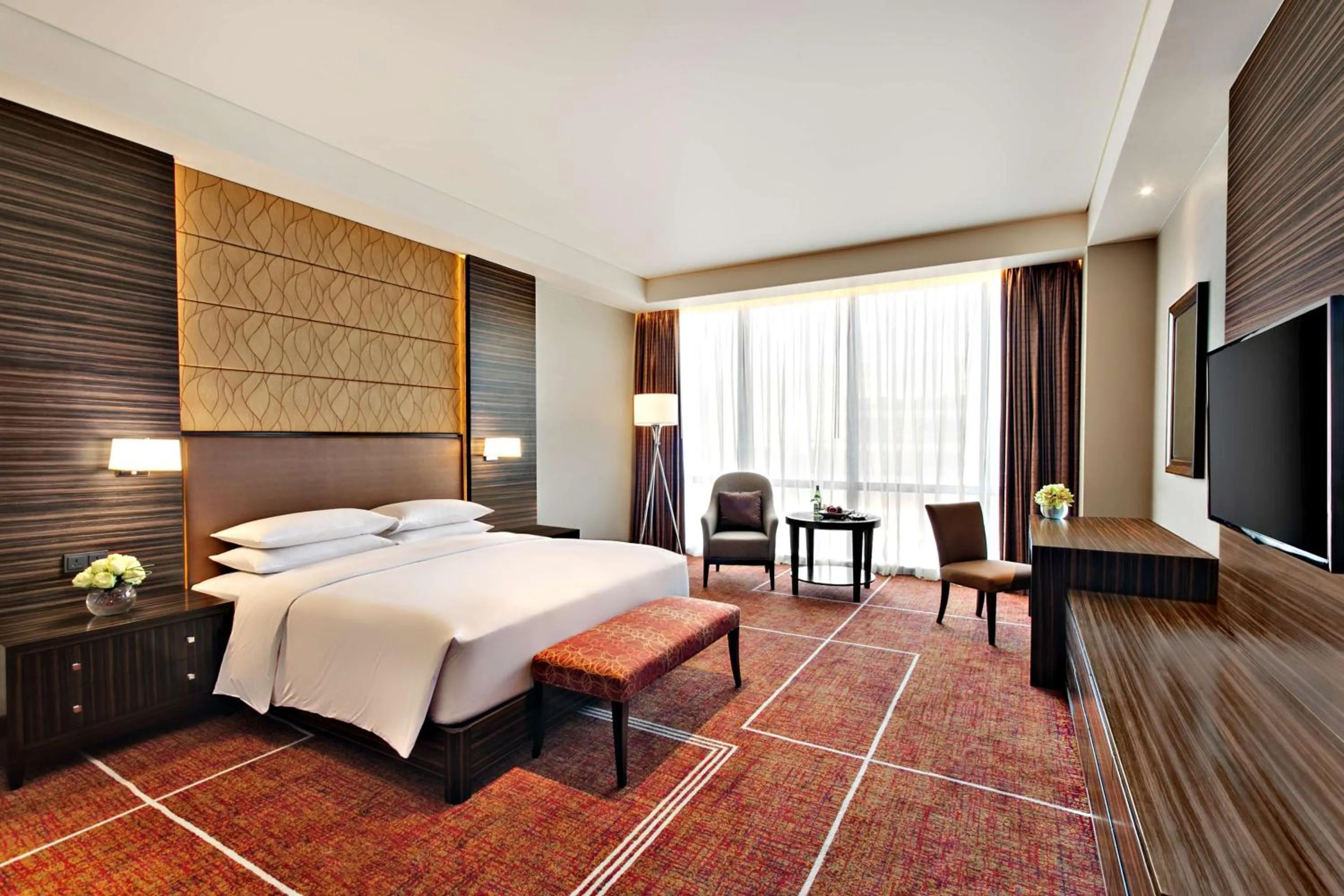 Photo of the whole room, Bed in Hyatt Regency Manila City of Dreams