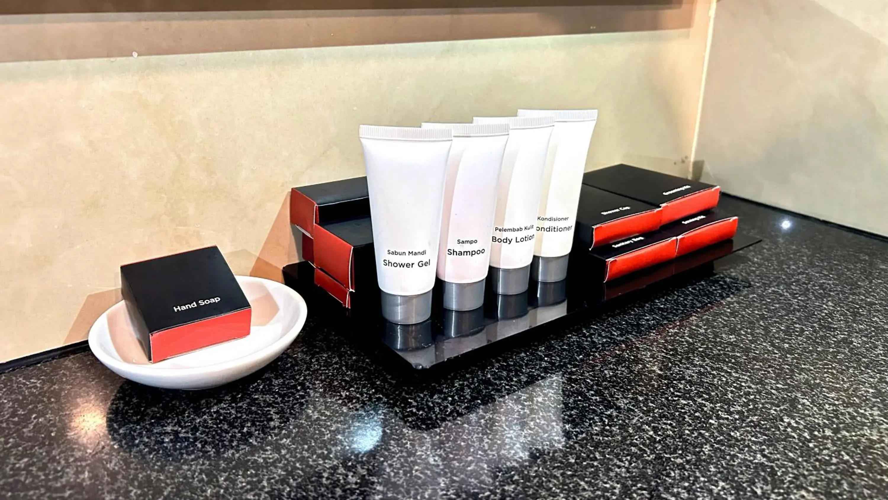 Corner Suite with Double Bed - Non-Smoking in Best Western Premier The Hive Corner Suite with Double Bed - Non-Smoking in Best Western Premier The Hive