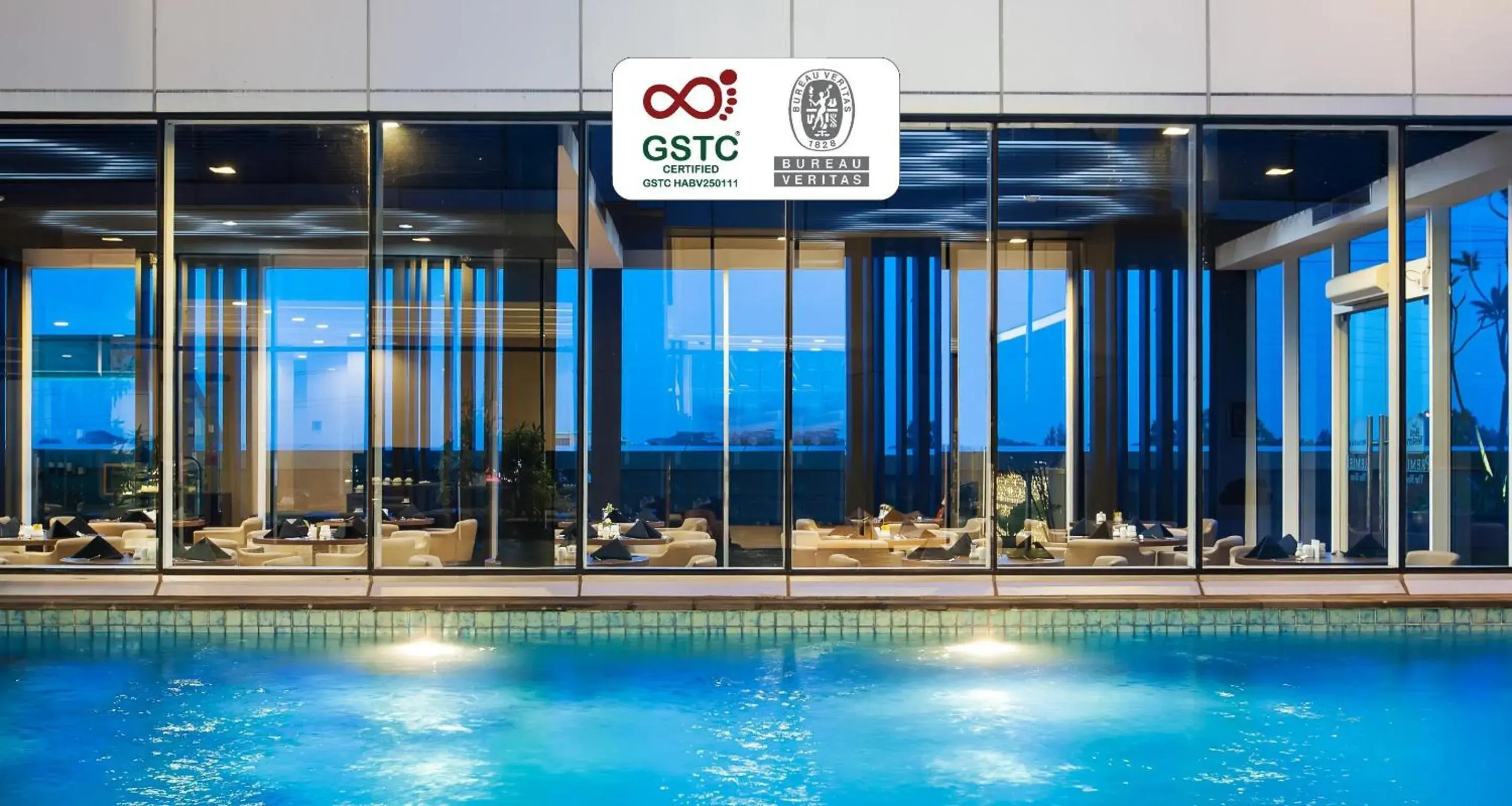 Pool view in Best Western Premier The Hive Pool view in Best Western Premier The Hive