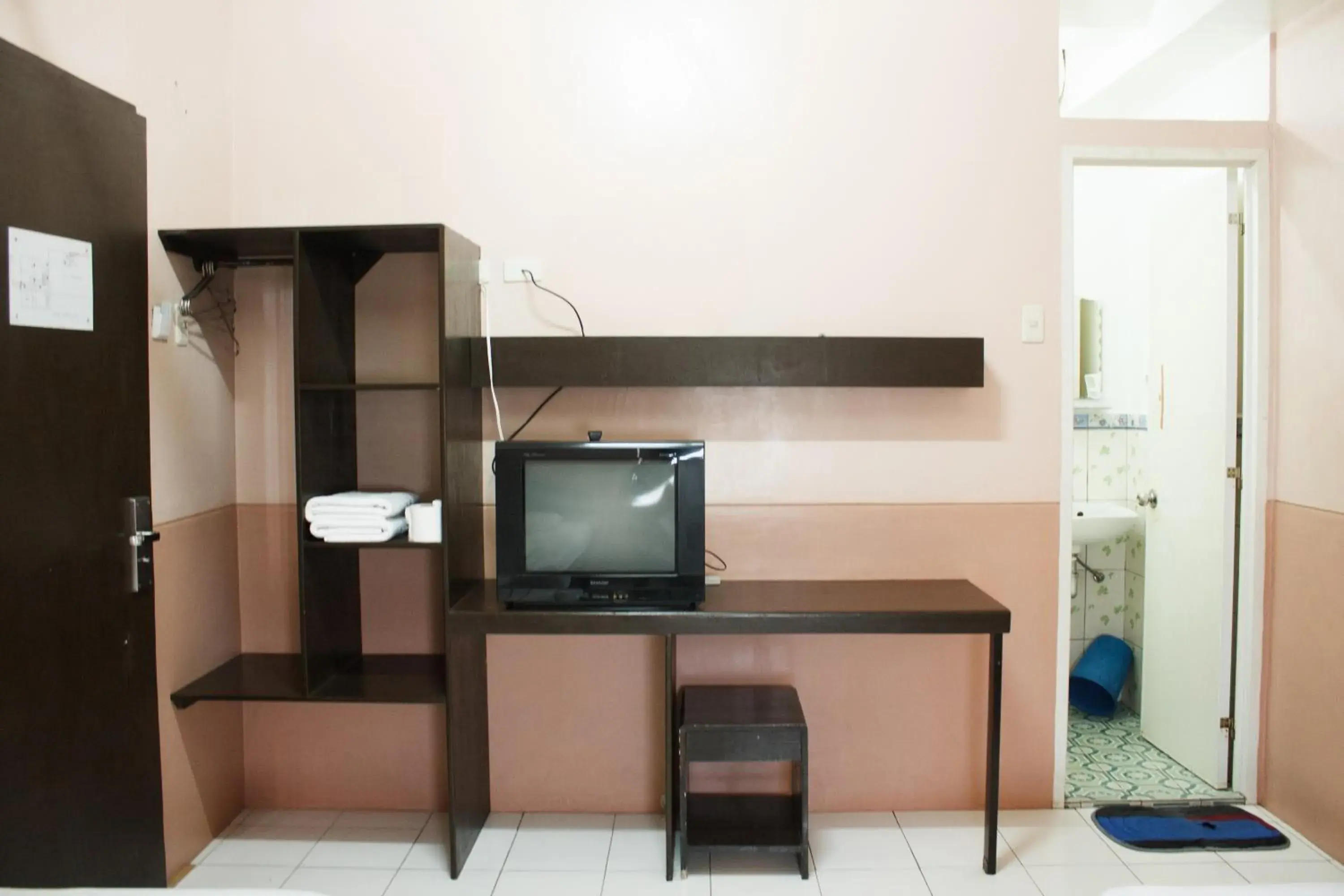 TV and multimedia in GV Hotel - Naval TV and multimedia in GV Hotel - Naval