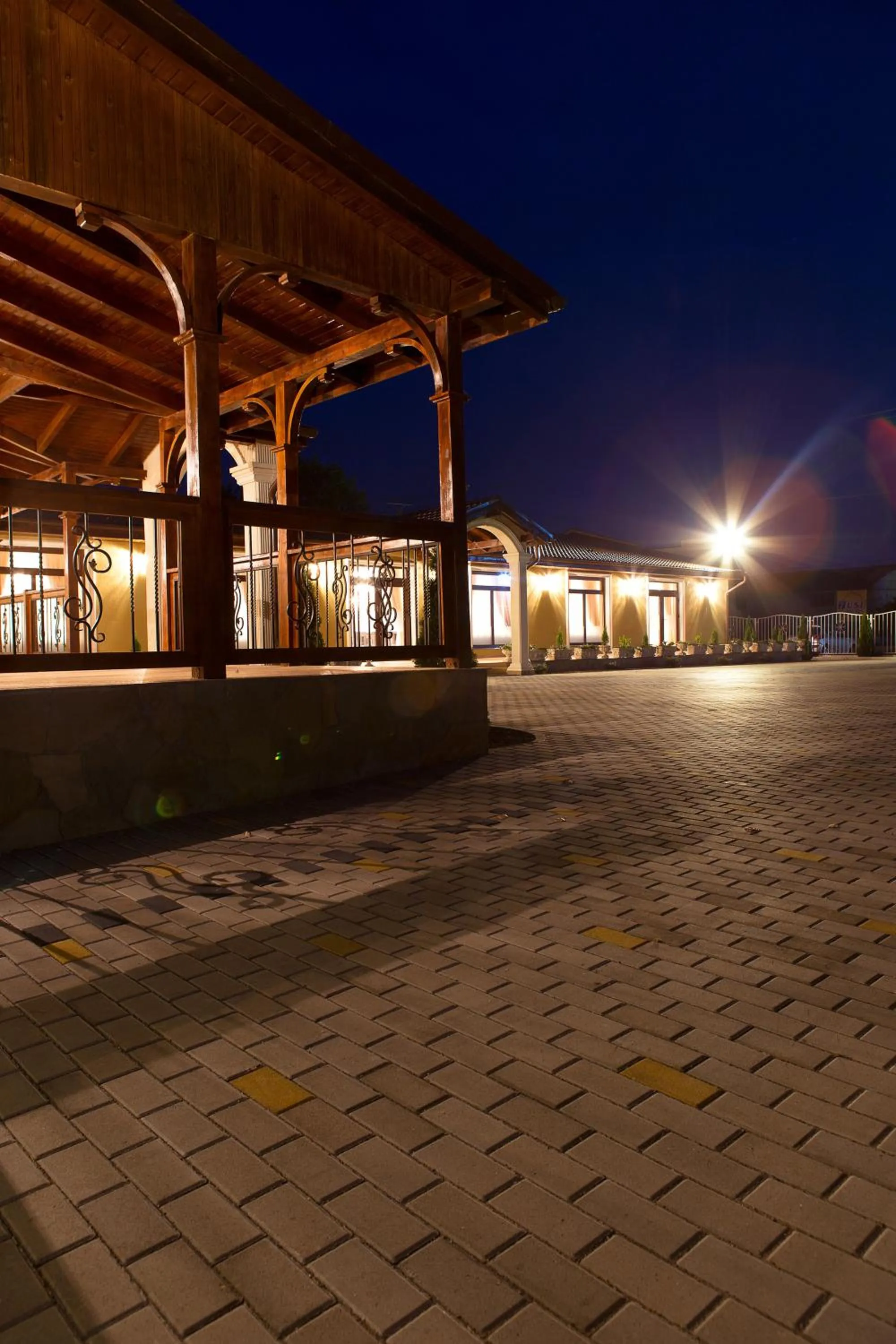 Facade/entrance in Pensiunea Select