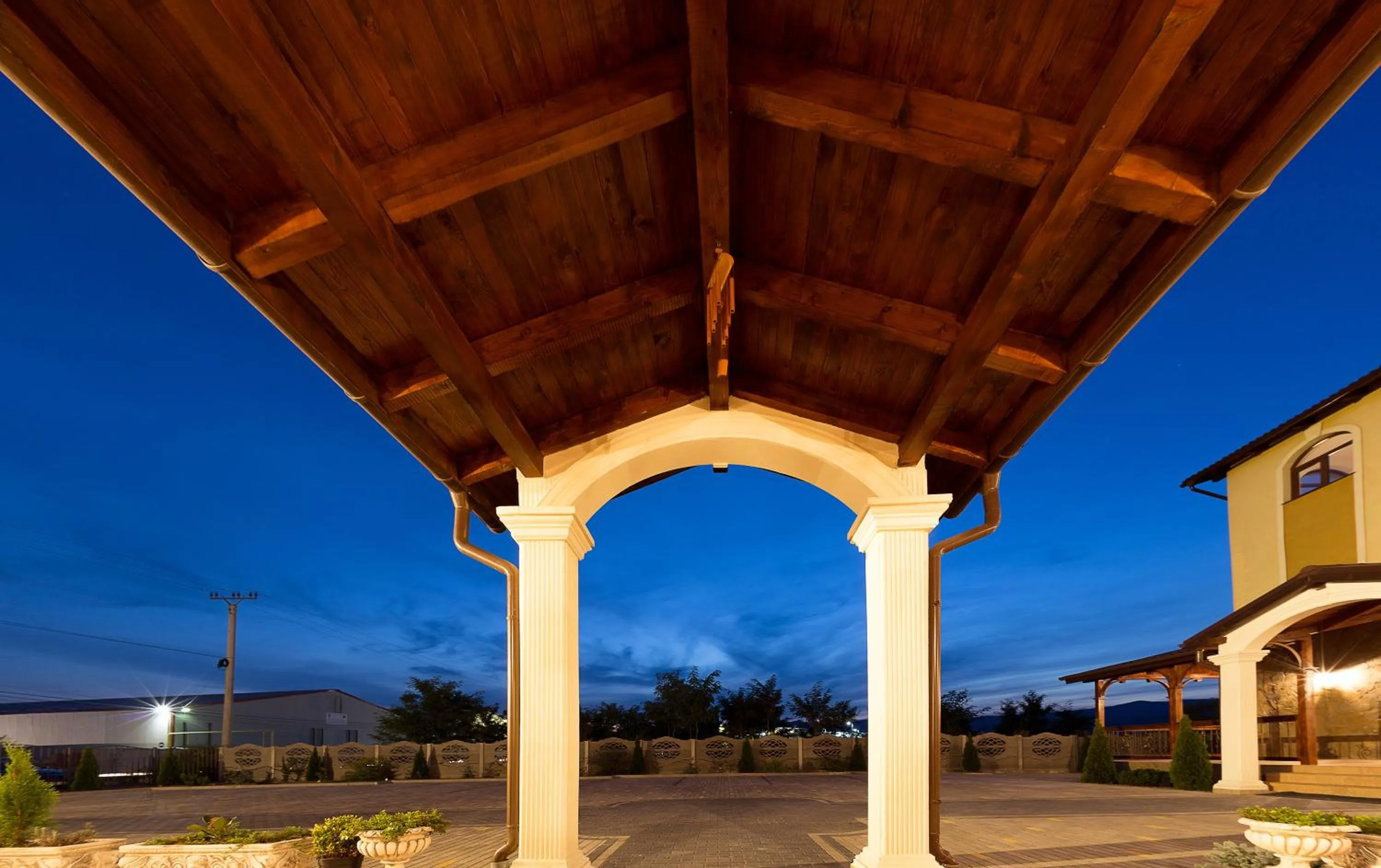 Facade/entrance in Pensiunea Select