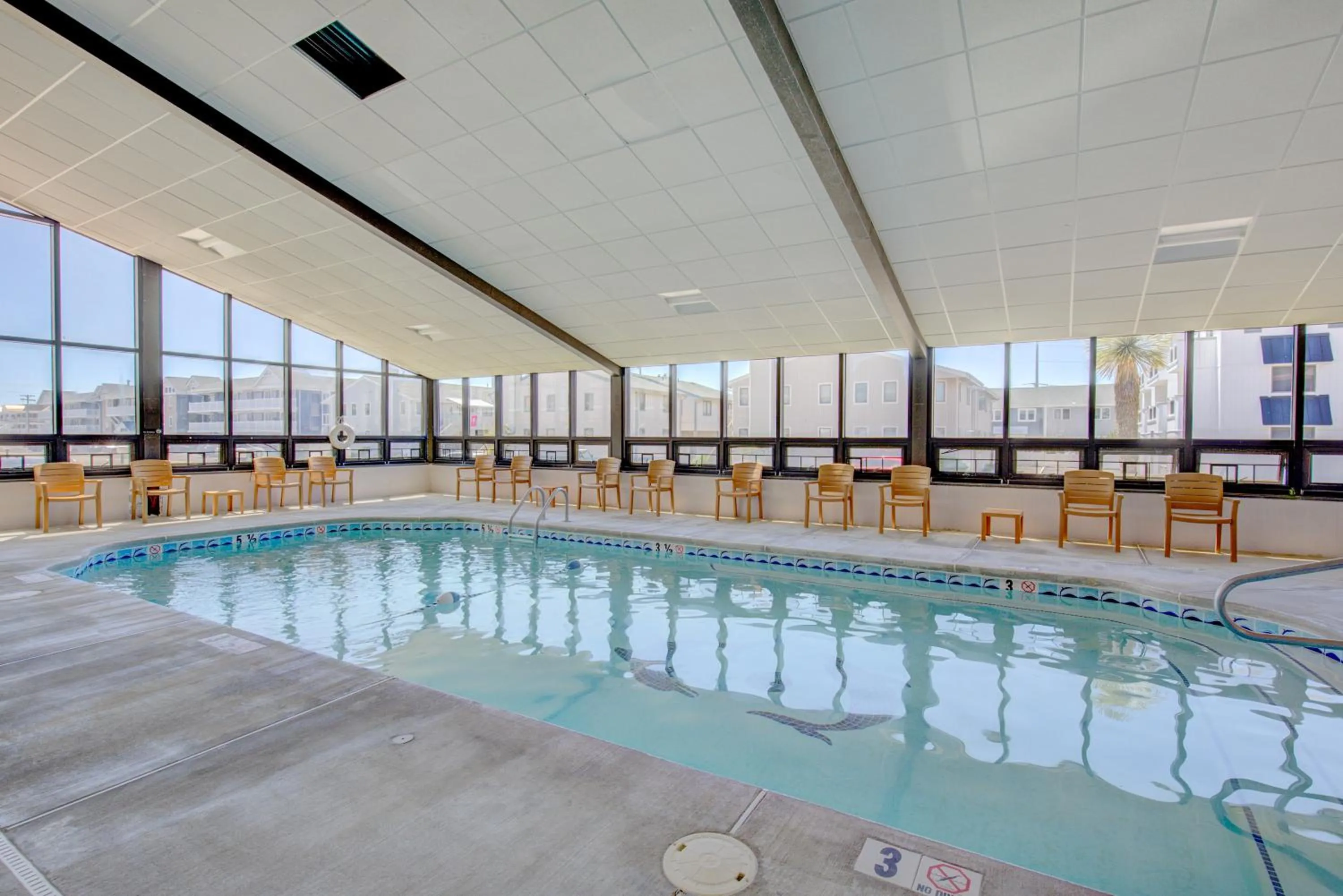 Swimming pool in Desert Sand Resort