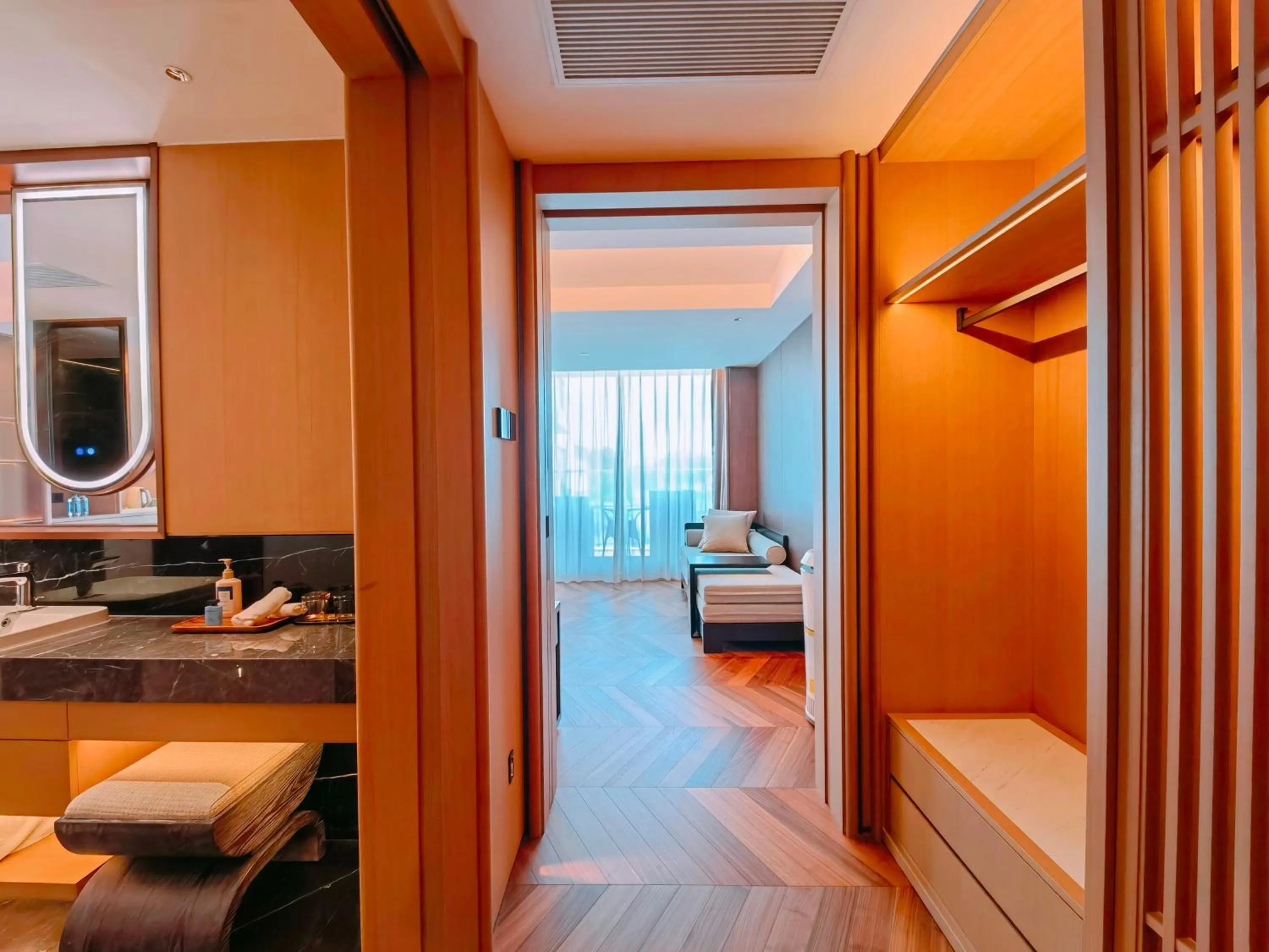 Photo of the whole room, Bed in The Purple Horse Hotel Beijing