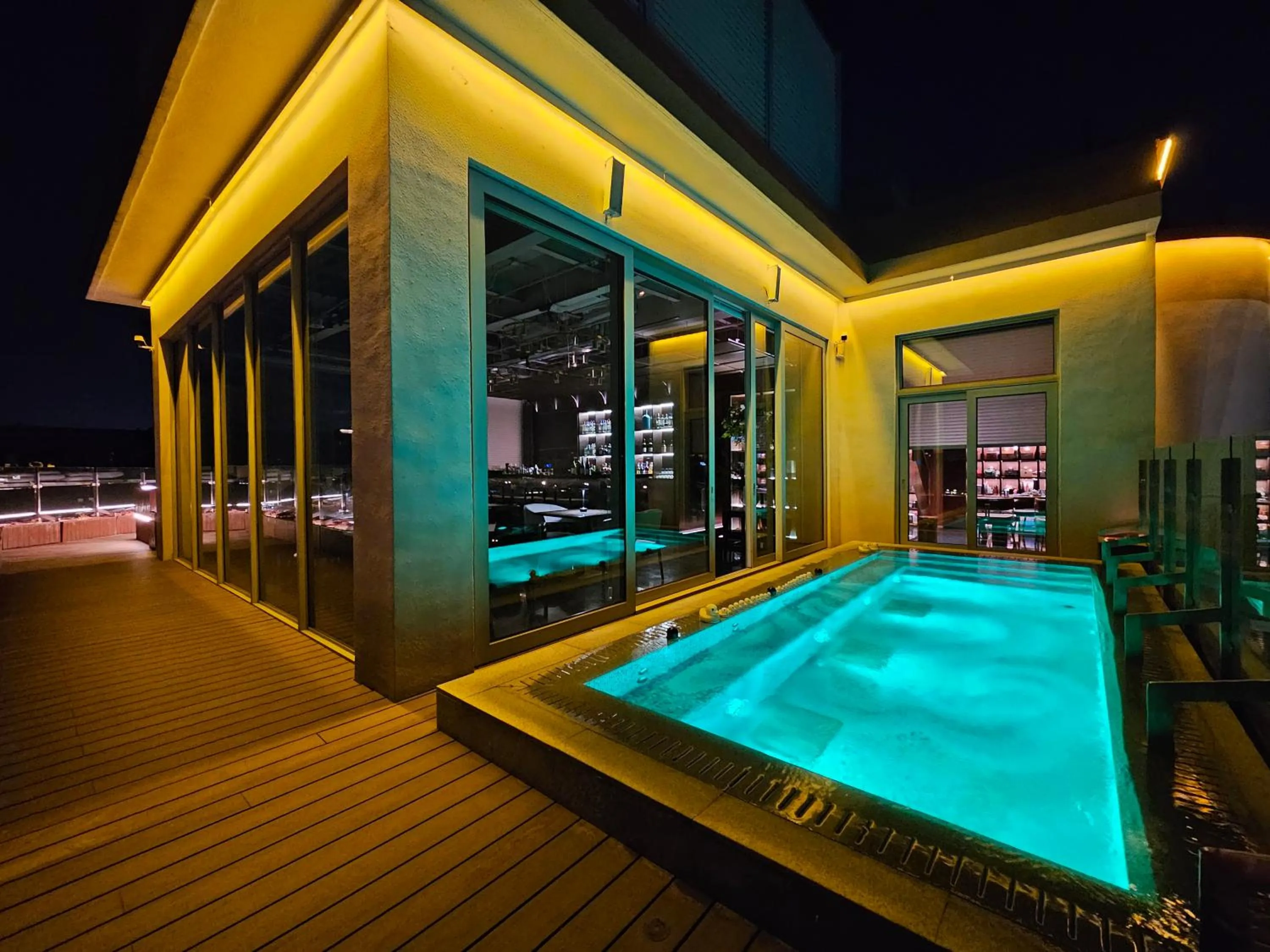 Night in The Purple Horse Hotel Beijing