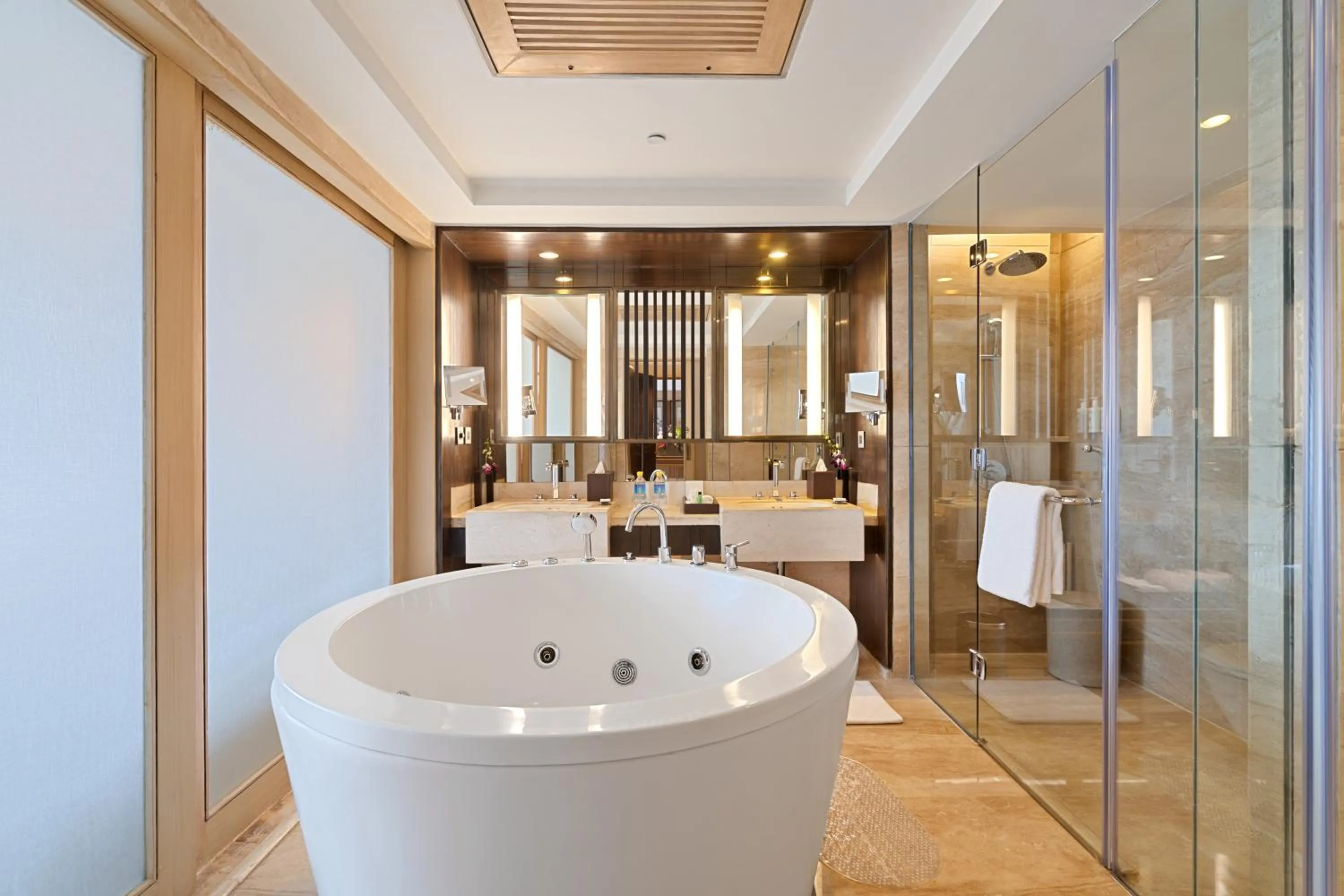 Bathroom in JW Marriott Mussoorie Walnut Grove Resort & Spa