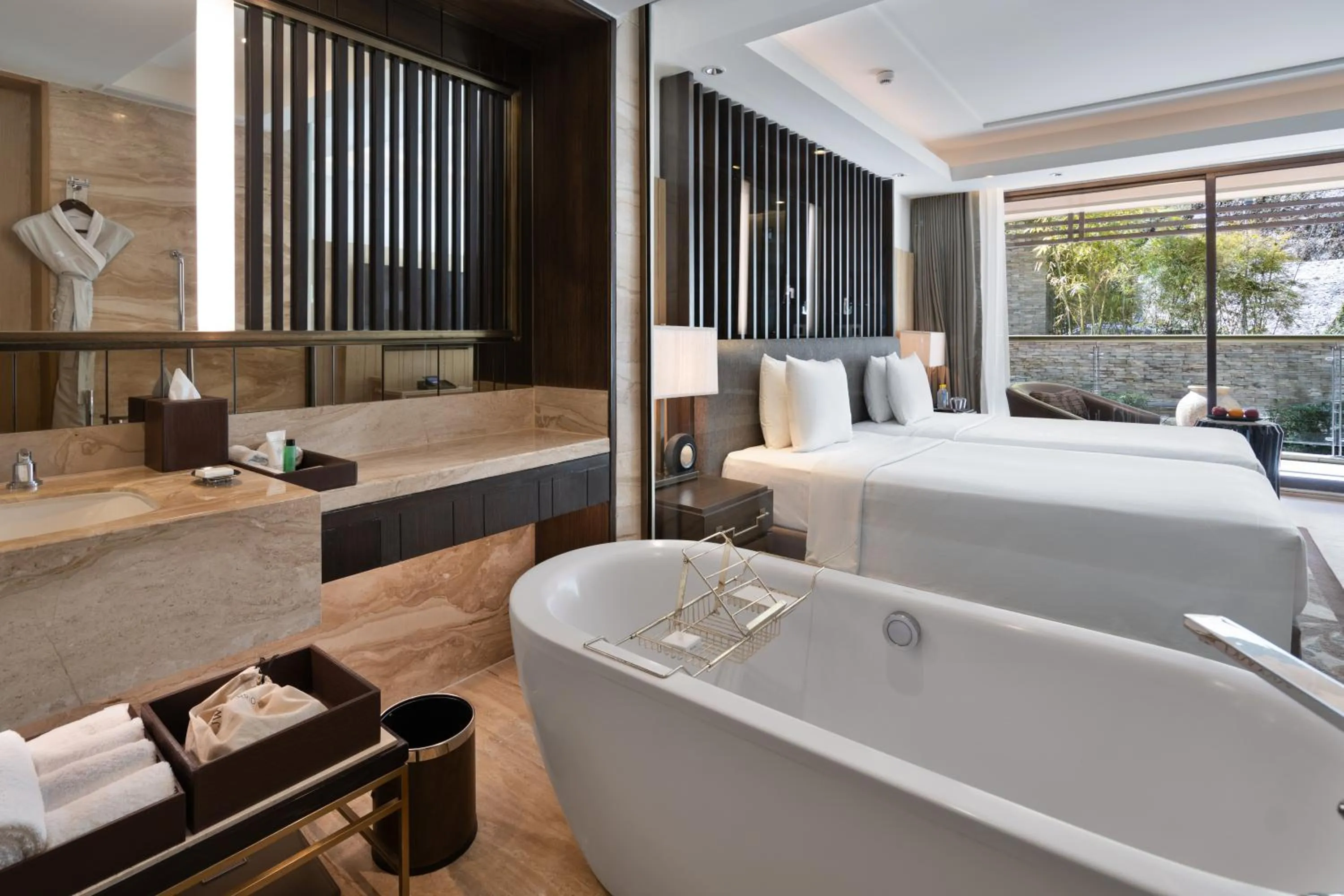Bathroom, Bed in JW Marriott Mussoorie Walnut Grove Resort & Spa