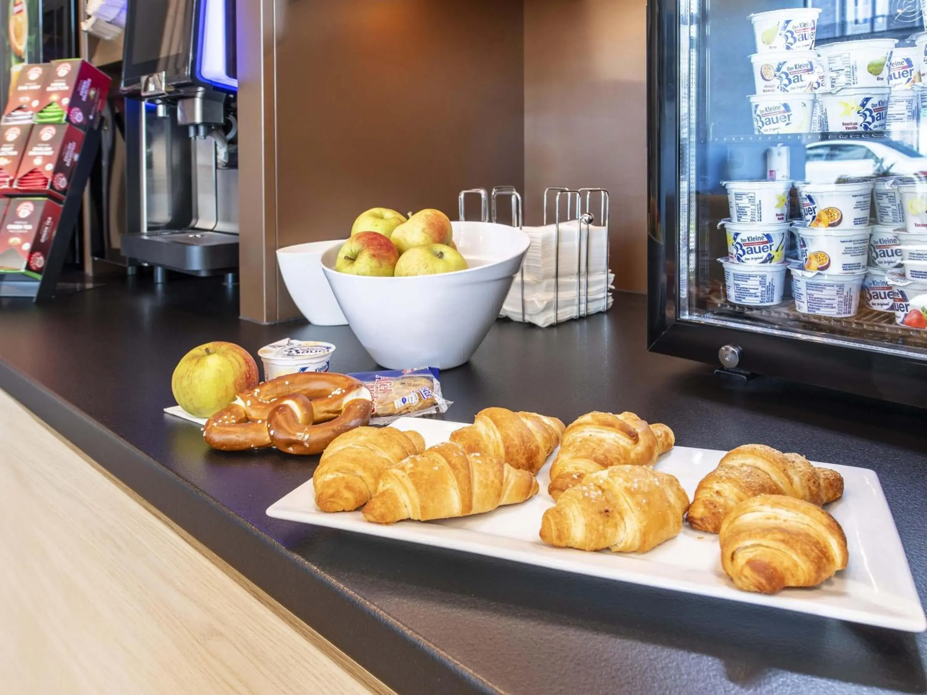 Restaurant/places to eat in B&B Hotel München-Trudering Restaurant/places to eat in B&B Hotel München-Trudering