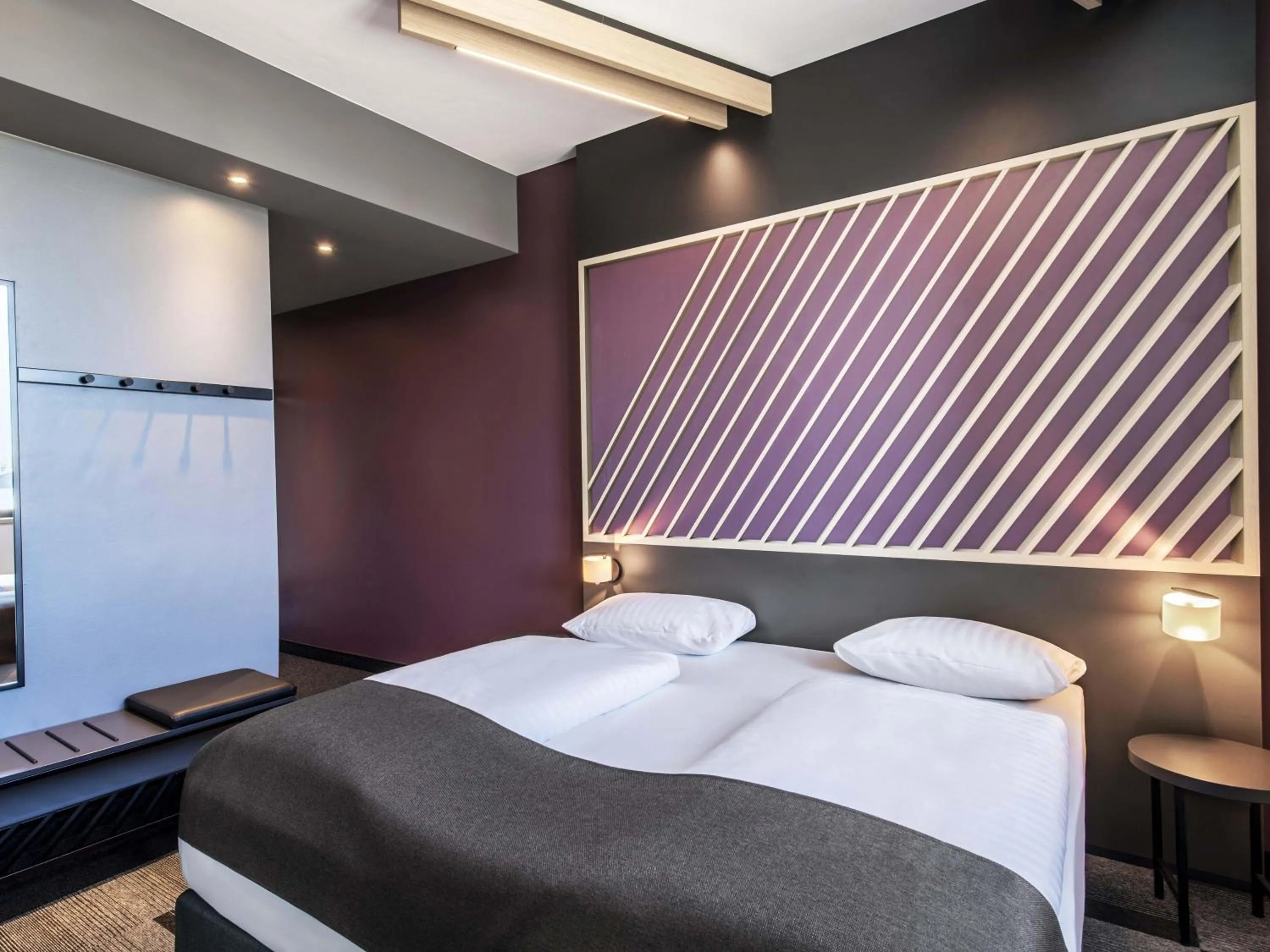 Photo of the whole room, Bed in B&B Hotel München-Trudering