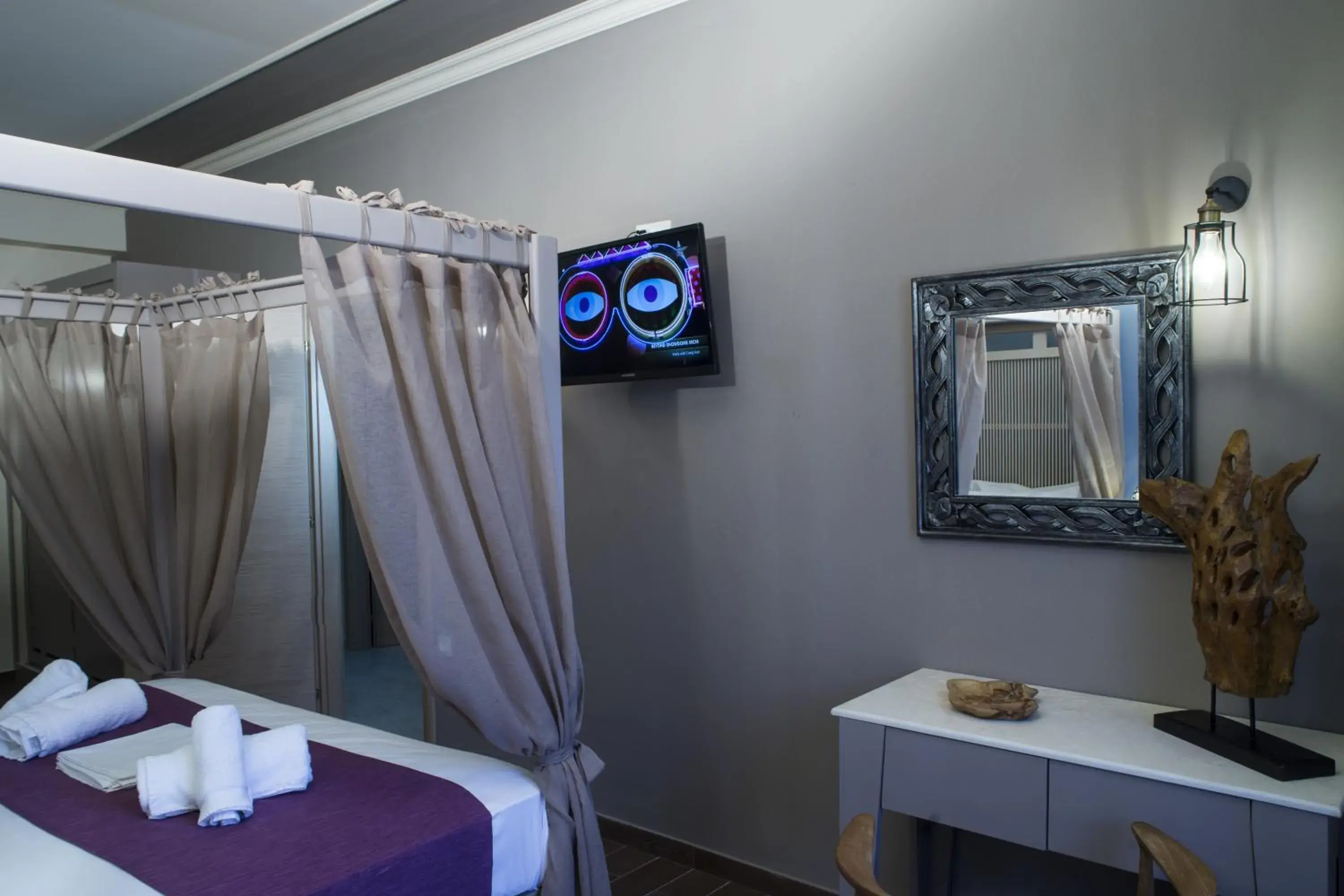 TV and multimedia, Bed in Elia Potie TV and multimedia, Bed in Elia Potie