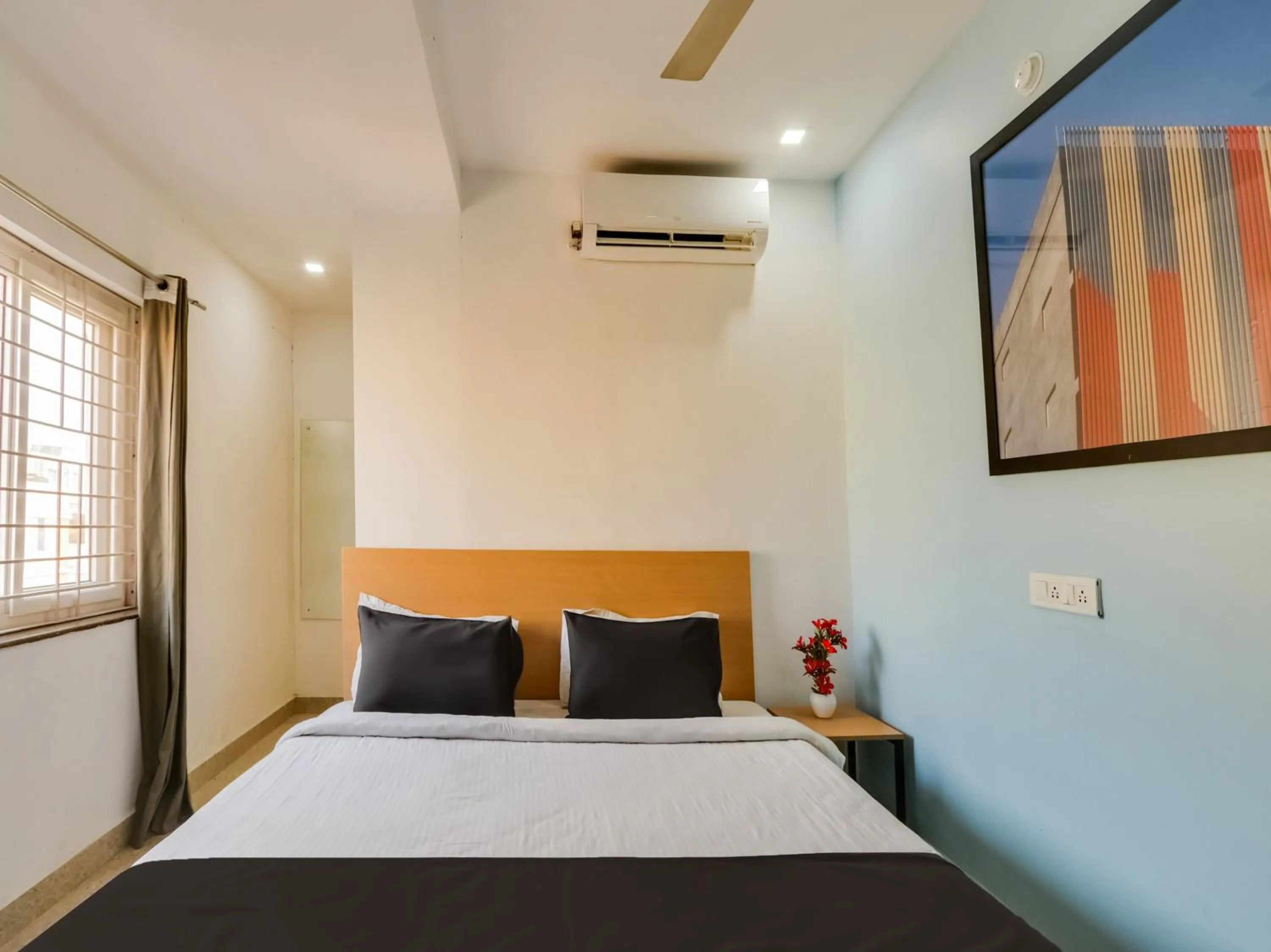 Bedroom, Bed in Super Townhouse Qualia Prime