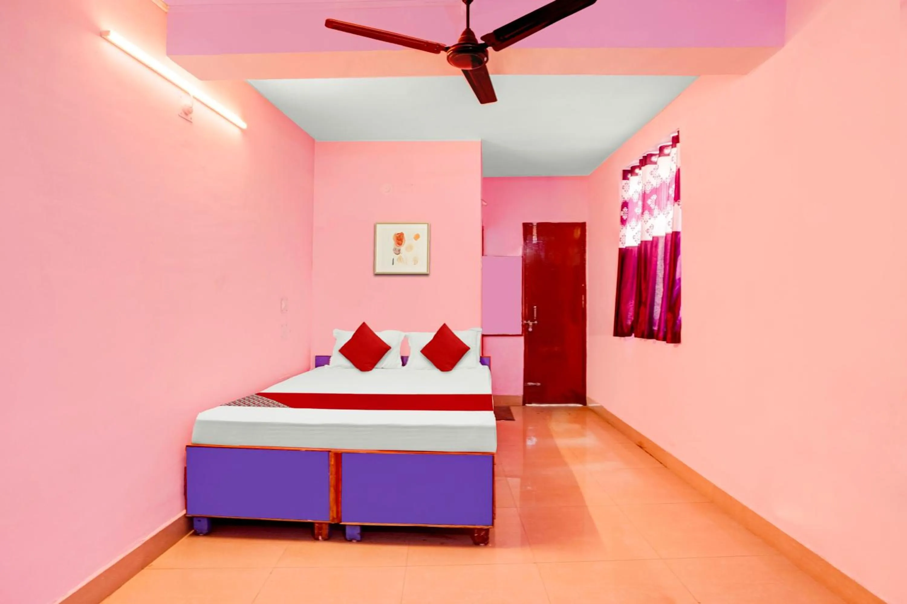Bedroom in Hotel O LAXMI GUEST HOUSE