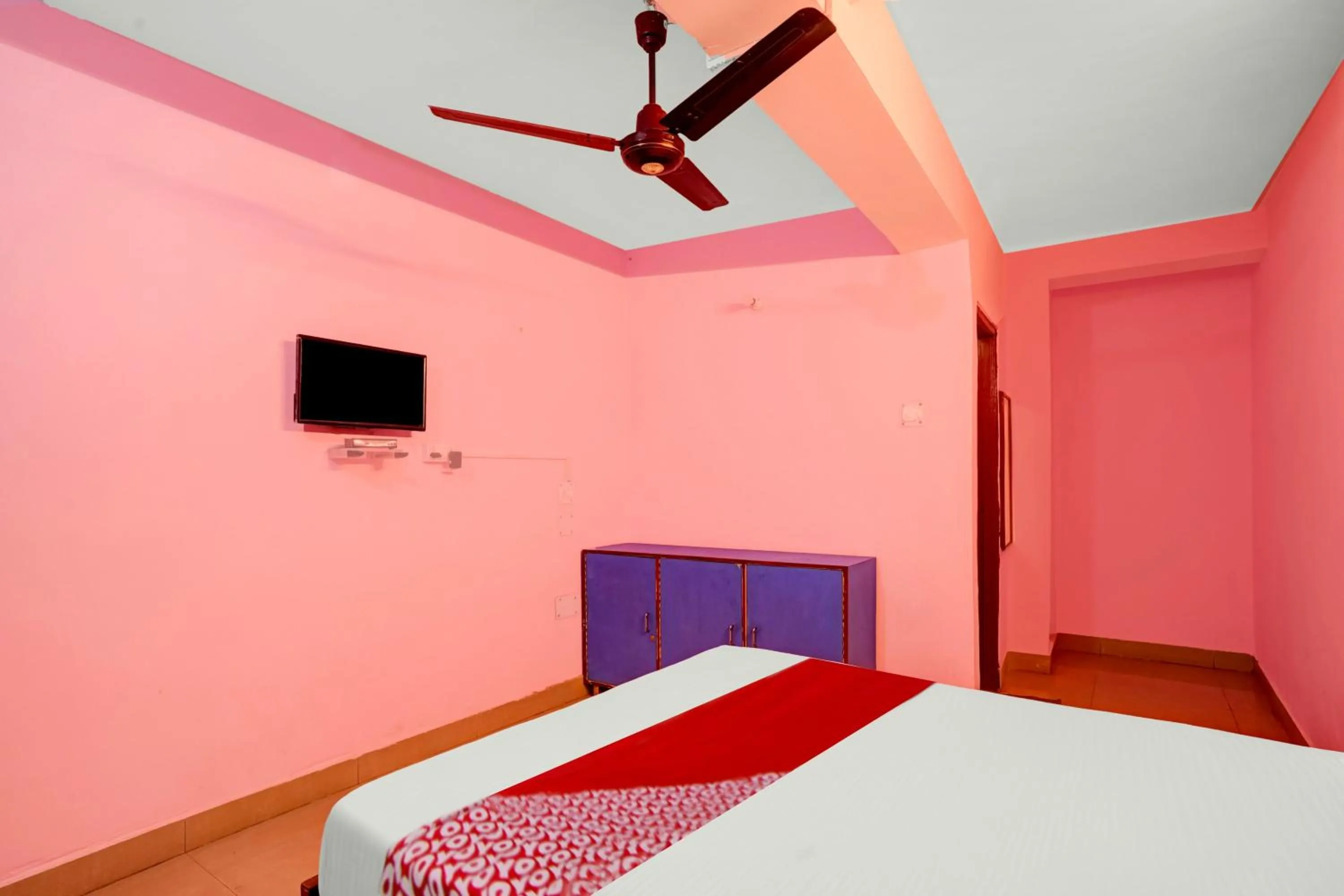 Bedroom in Hotel O LAXMI GUEST HOUSE