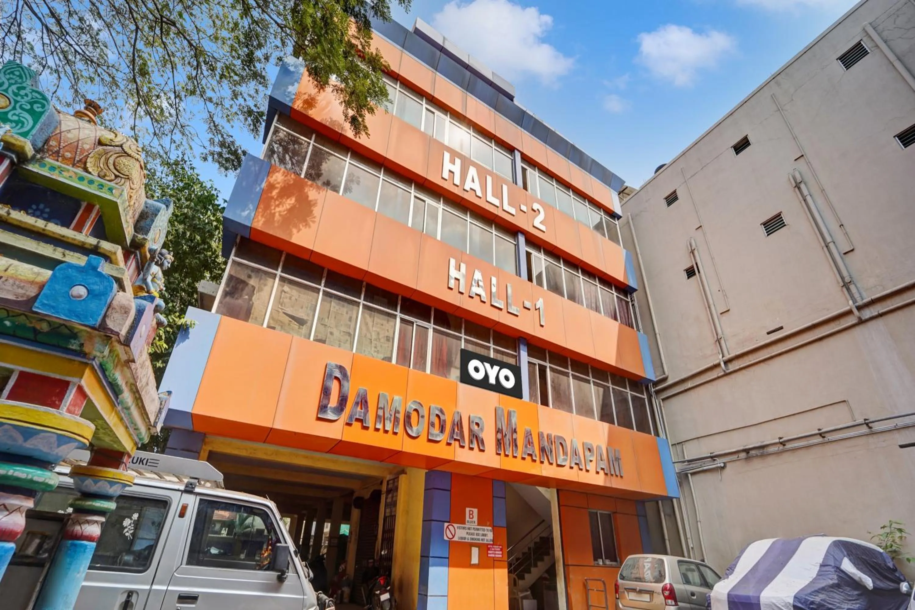 Facade/entrance in Hotel O Trident Inn