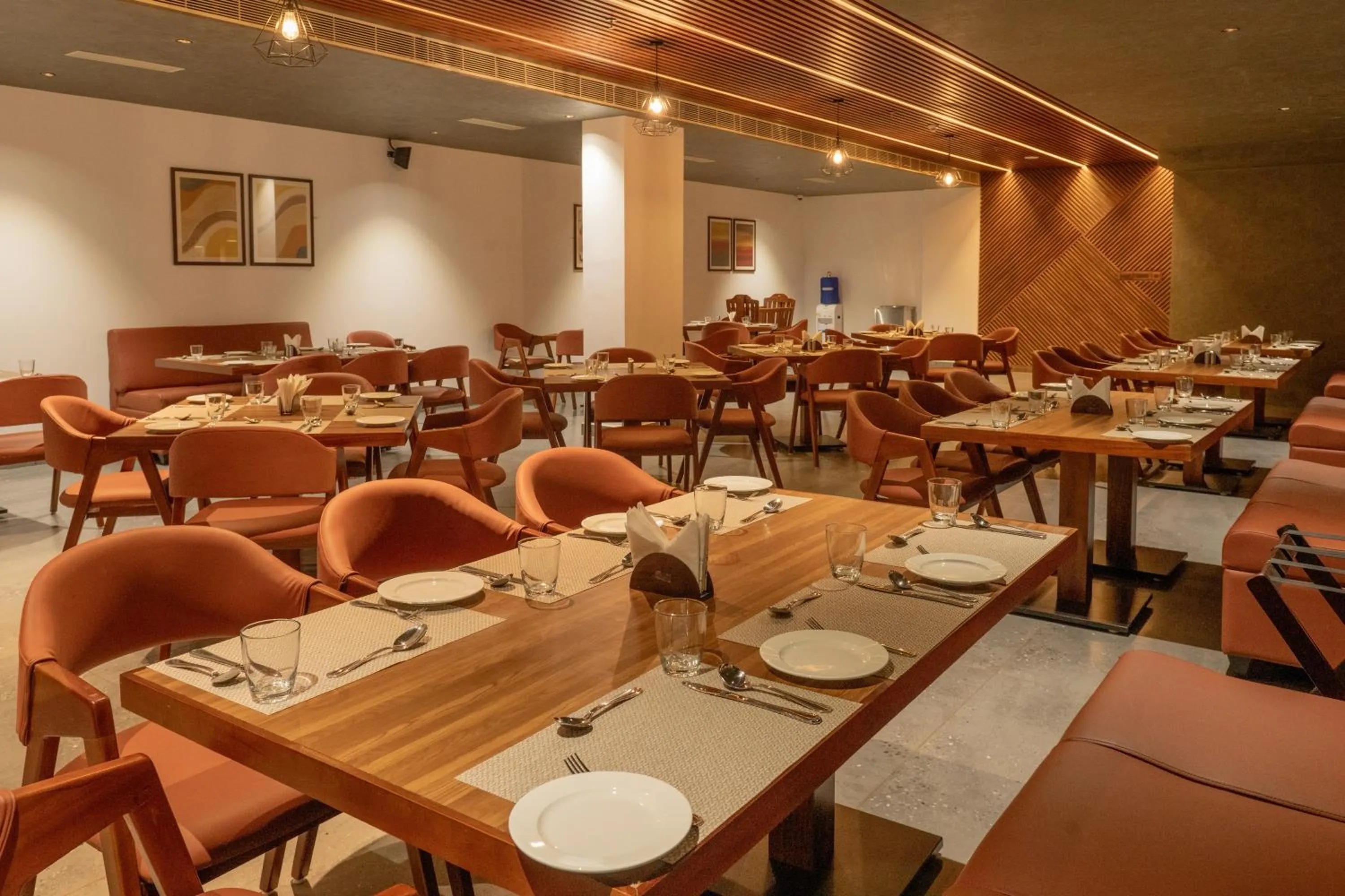 Restaurant/places to eat in Gokulam Park Guruvayur