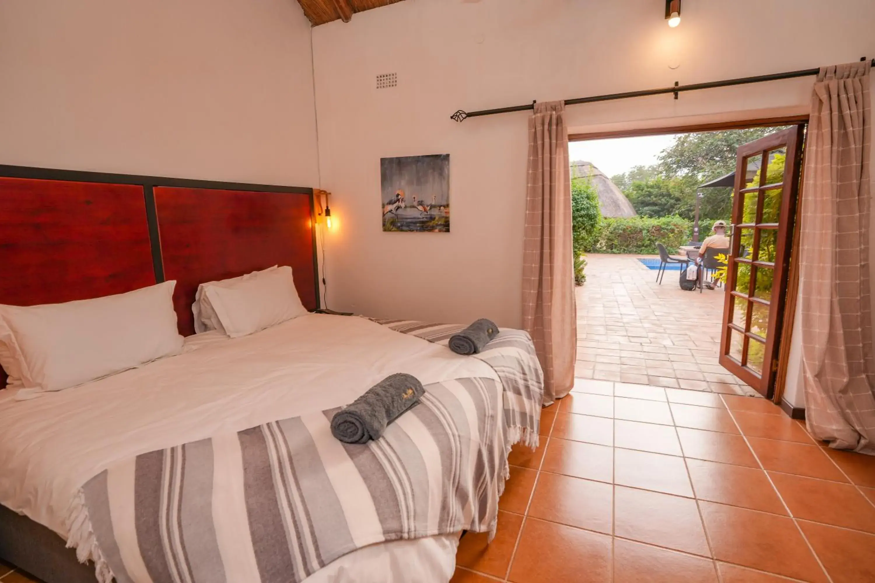 Deluxe Double or Twin Room - single occupancy in The Little Outlook Deluxe Double or Twin Room - single occupancy in The Little Outlook