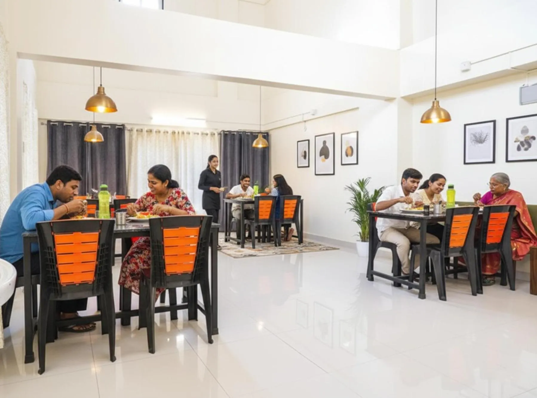 Restaurant/places to eat in FabHotel Majestic Luxurious - Nr Rajaram Bhiku Pathare Stadium