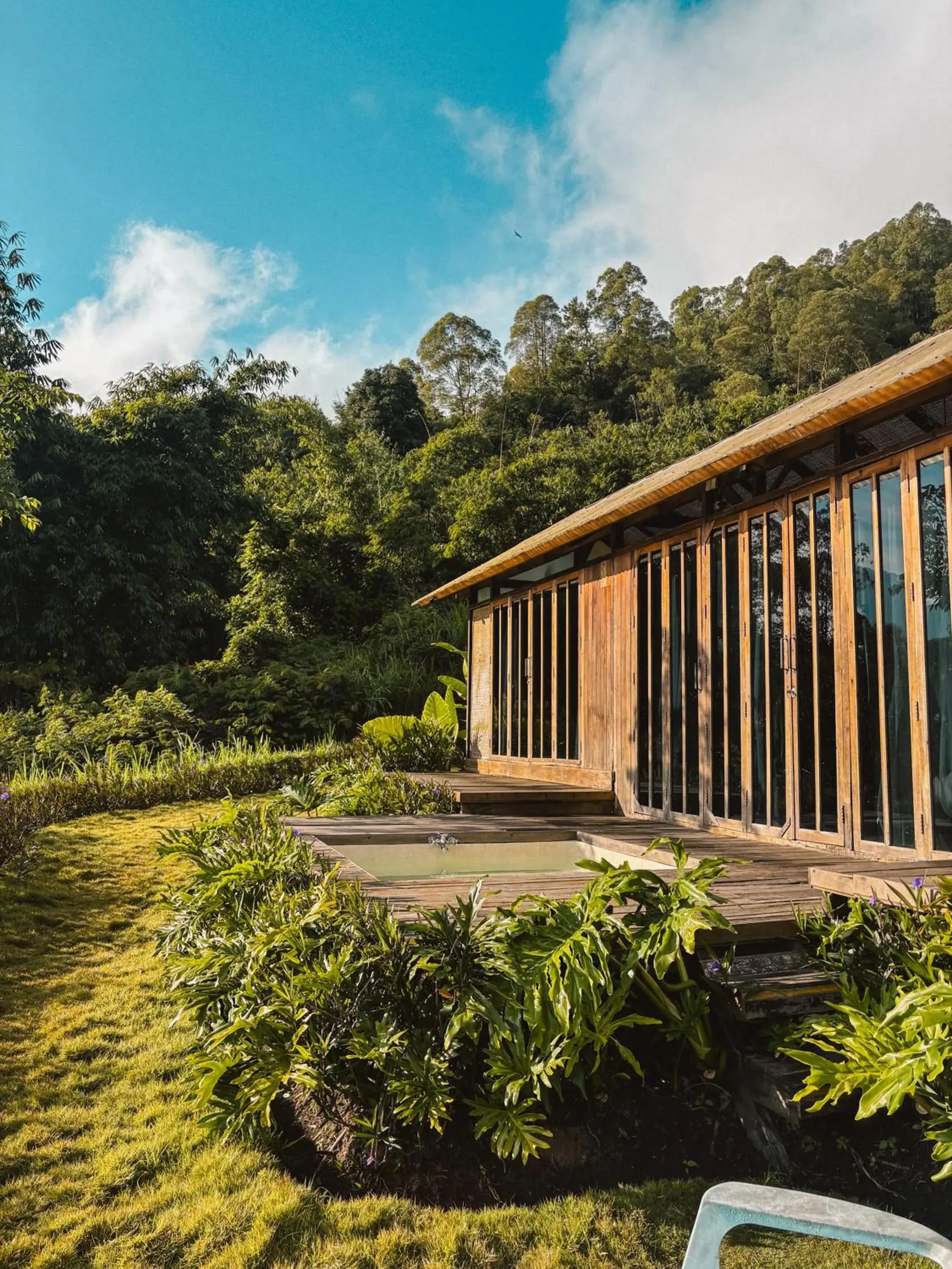 Property building in Calidas Hill Property building in Calidas Hill