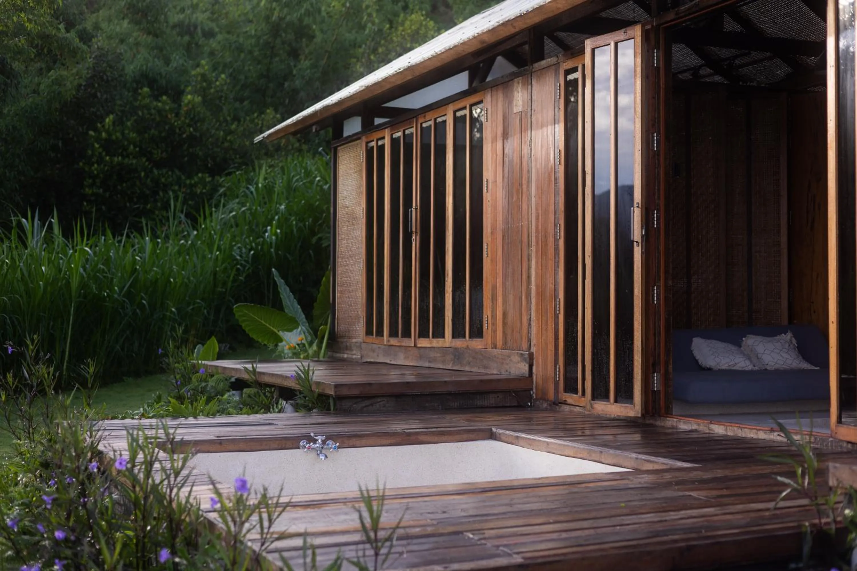 Property building in Calidas Hill