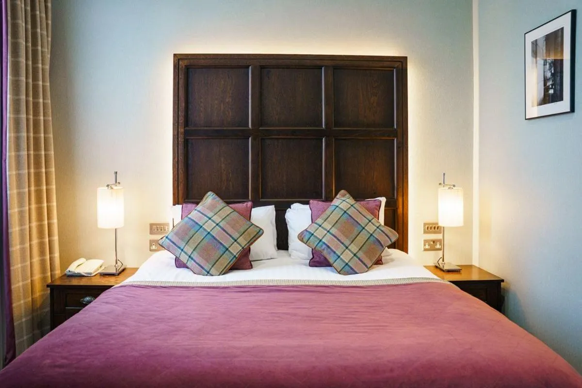 Bedroom, Bed in The Parliament House Hotel