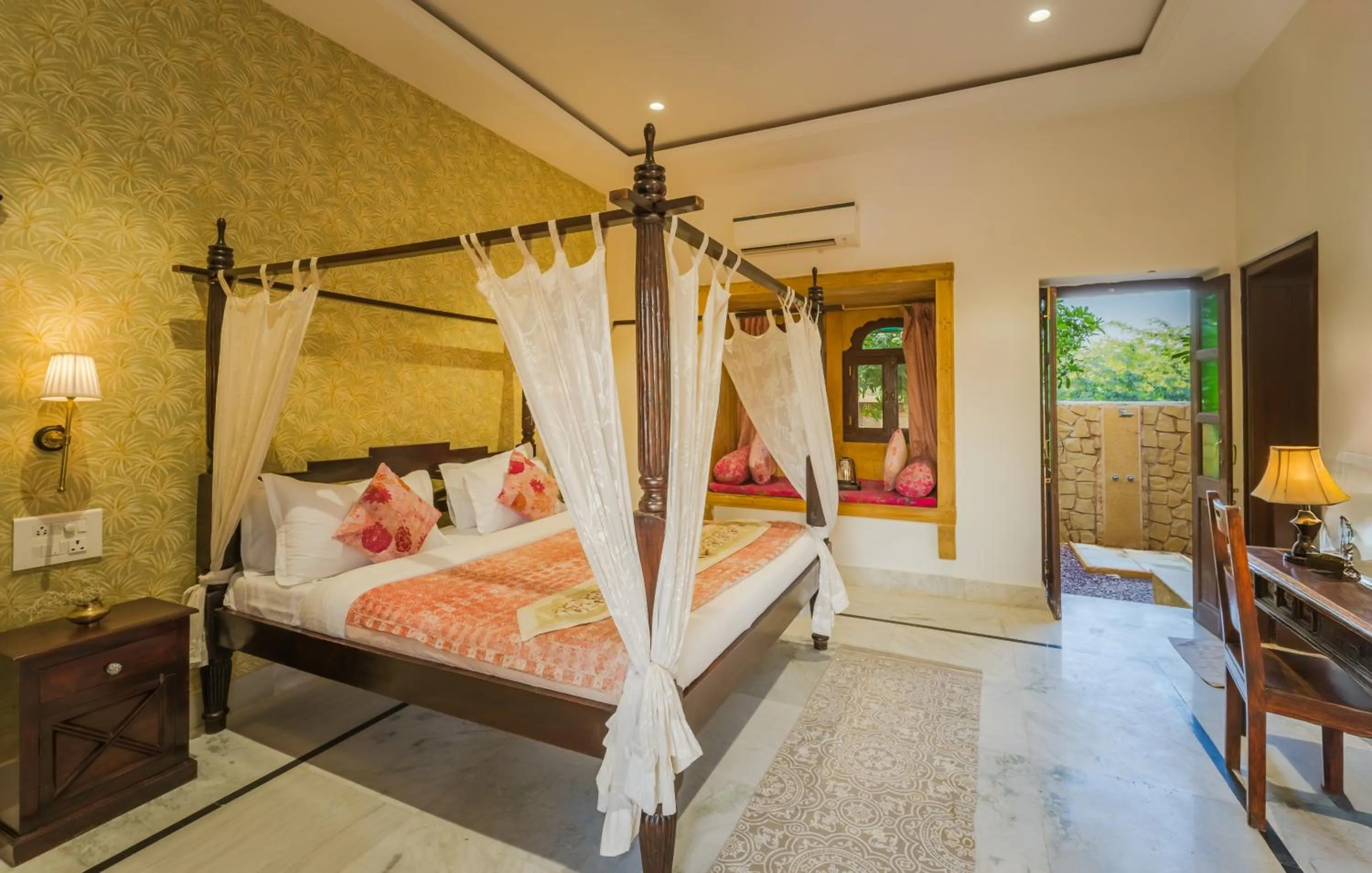 Bed in The Mama's Resort & Camp