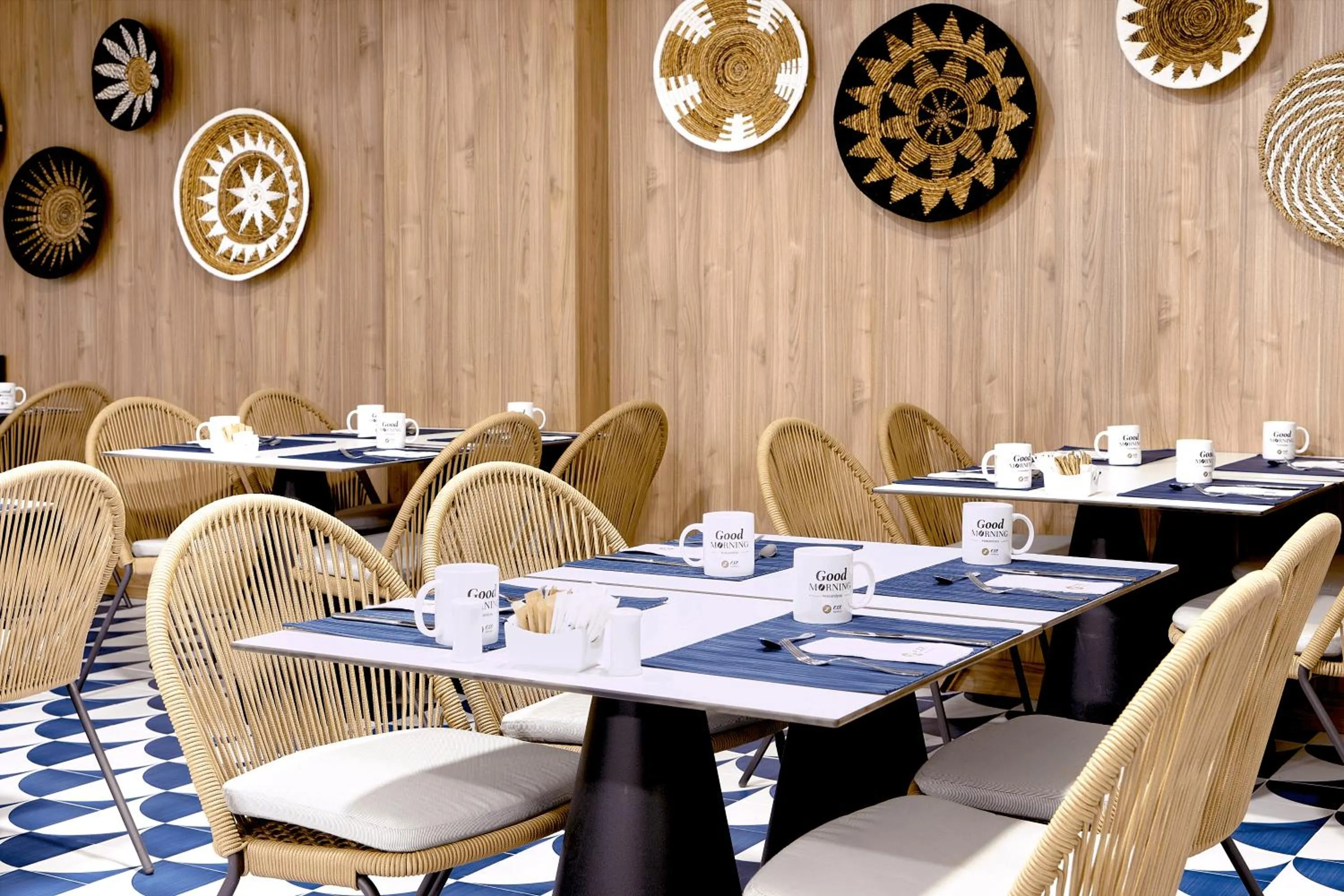 Breakfast in Exe Portals Nous