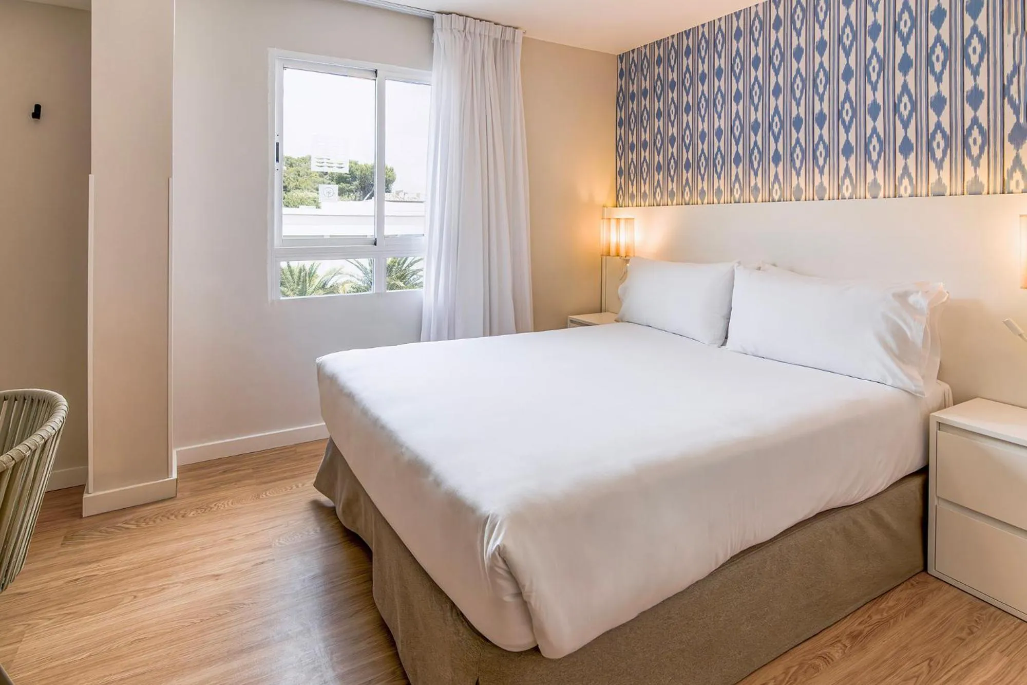 Bed in Exe Portals Nous