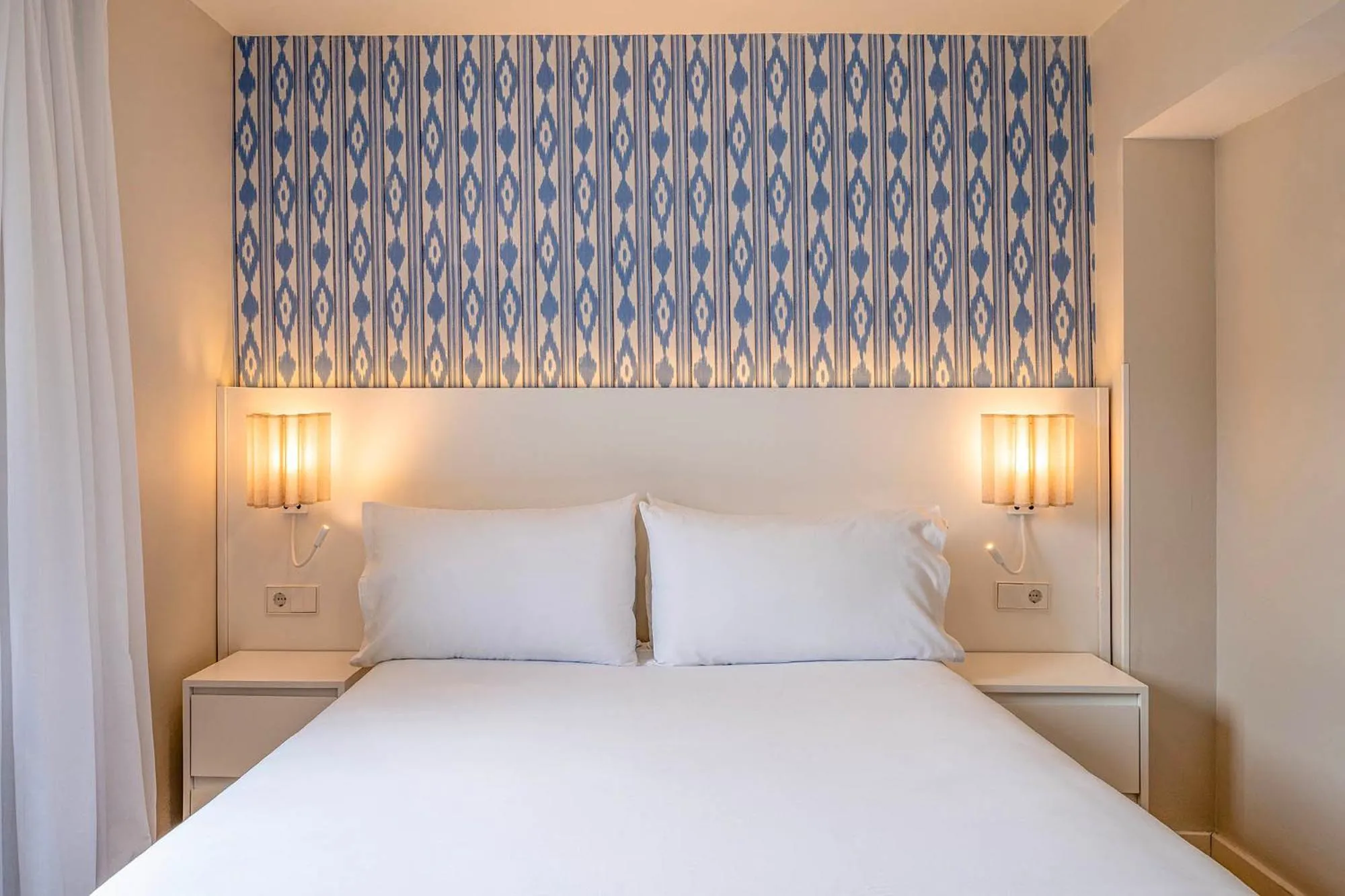 Bed in Exe Portals Nous