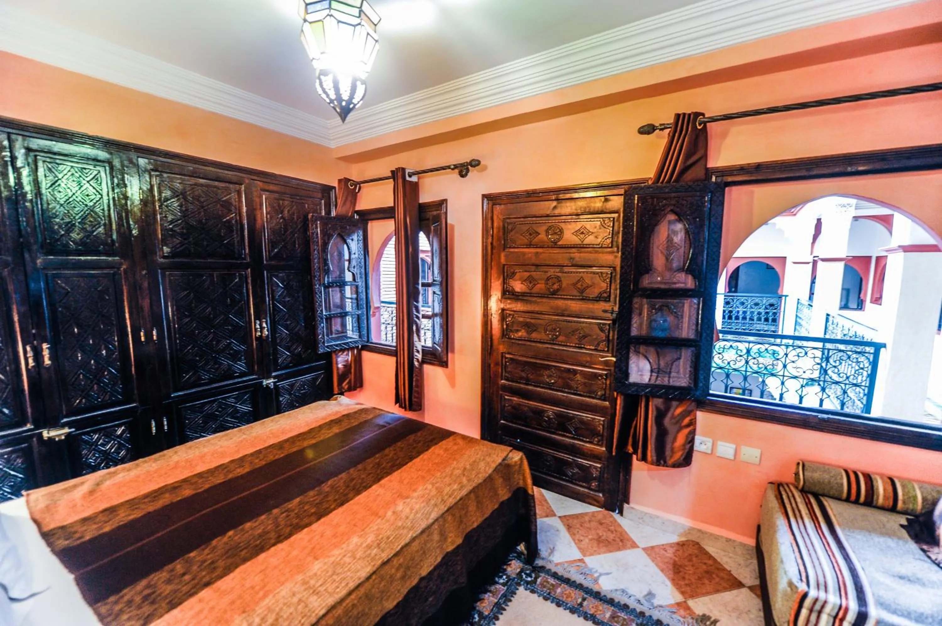 Bed in Riad Errabii & Spa