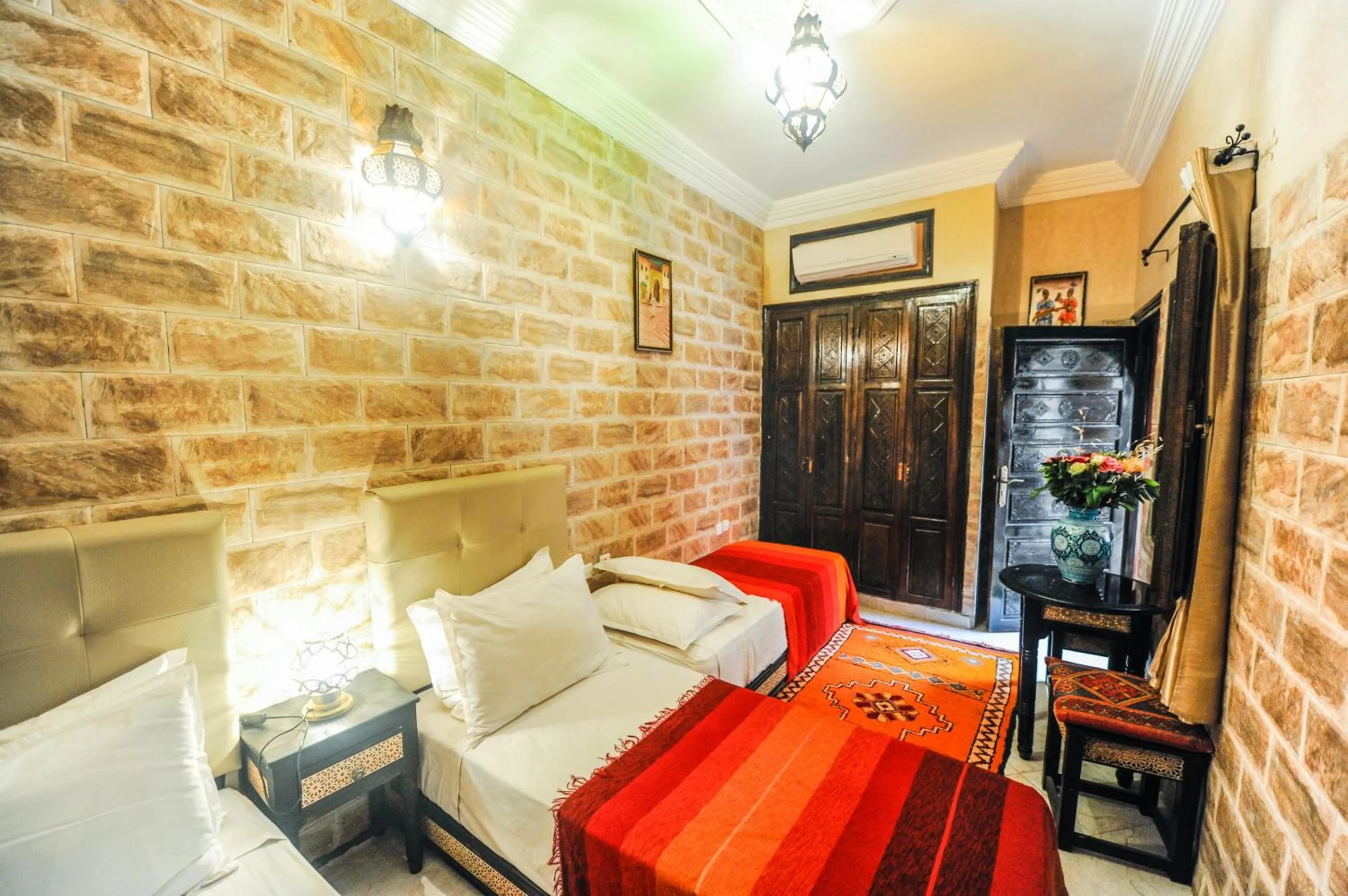 Photo of the whole room in Riad Errabii & Spa
