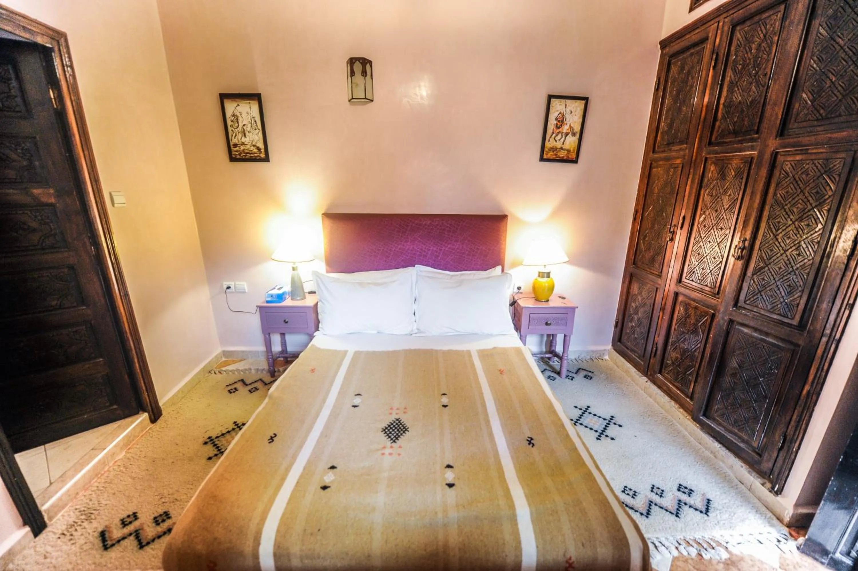 Bed in Riad Errabii & Spa