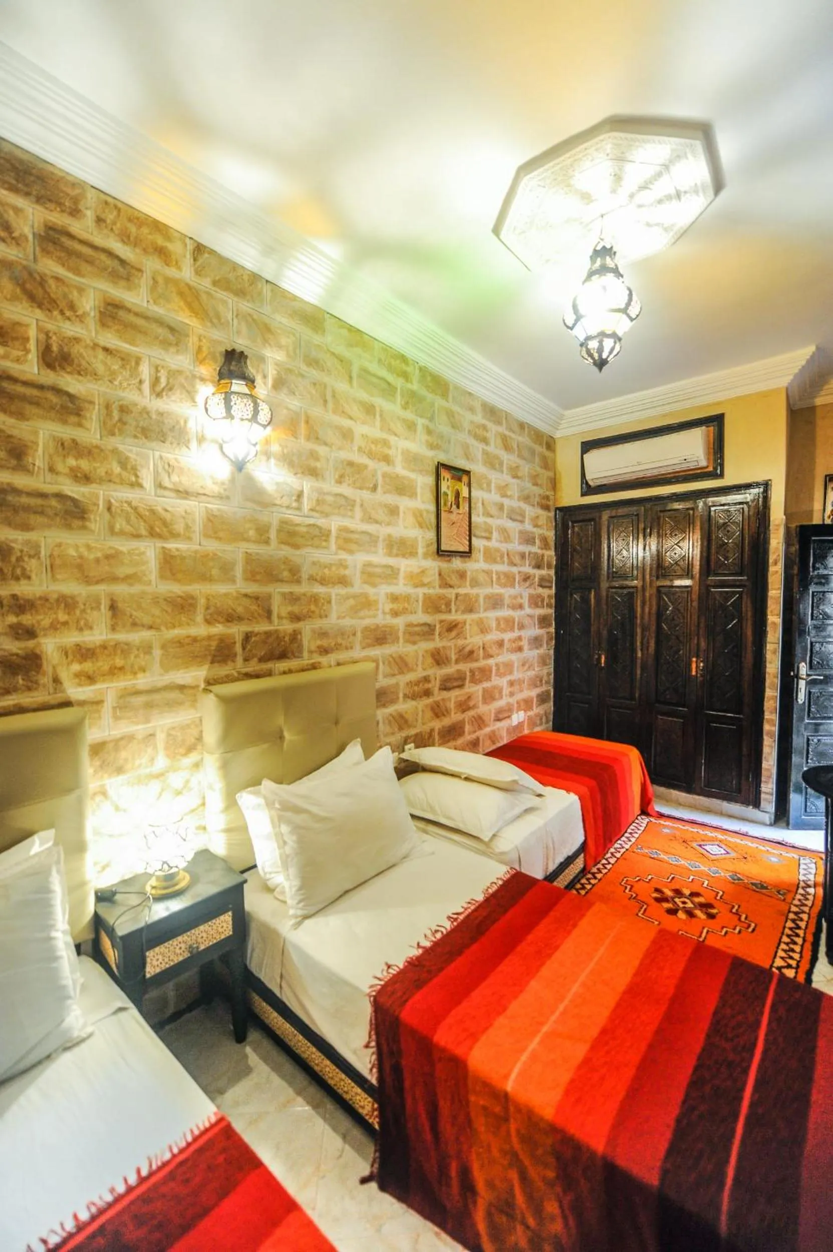 Photo of the whole room, Bed in Riad Errabii & Spa