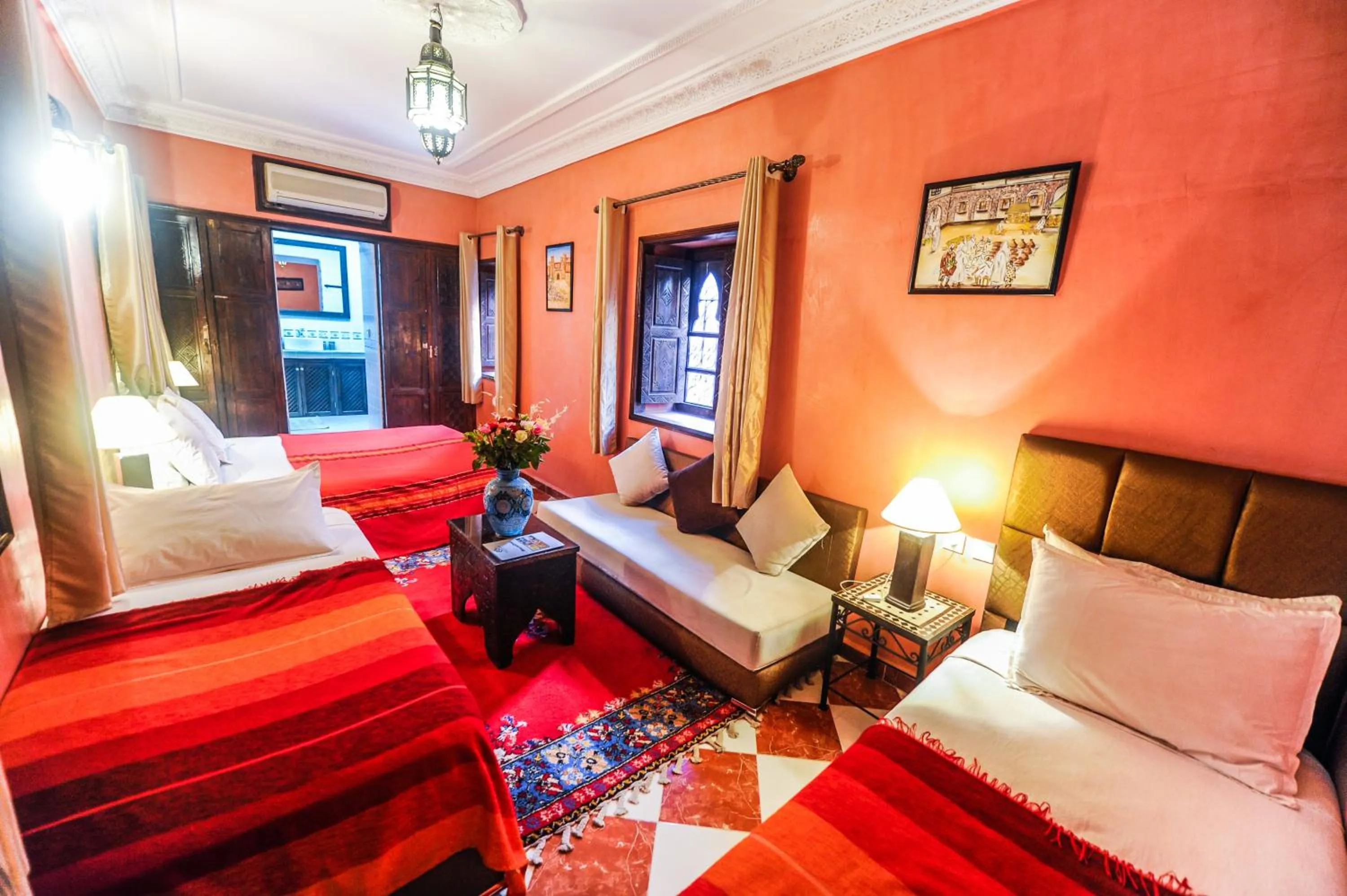 Photo of the whole room, Bed in Riad Errabii & Spa