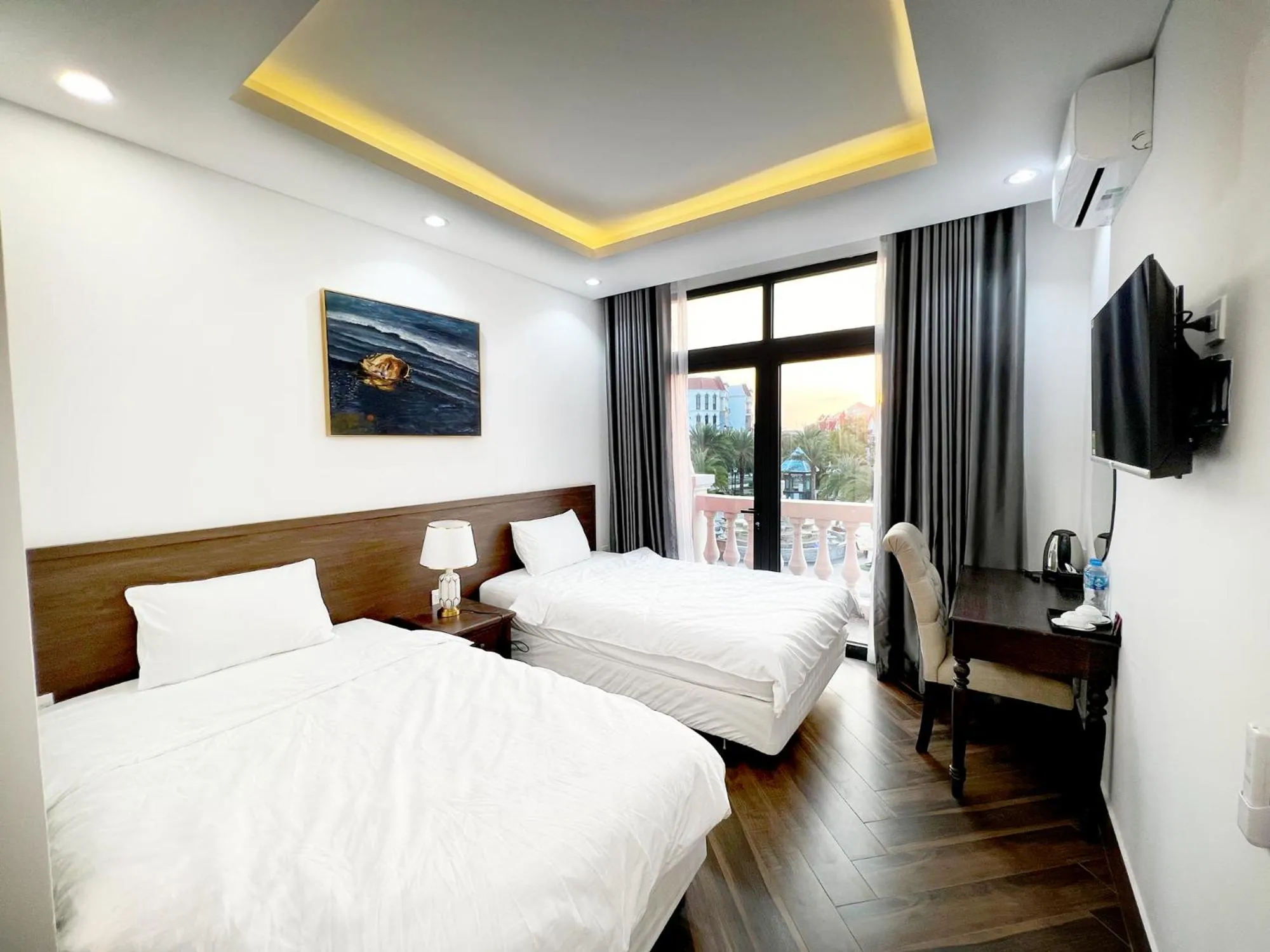Bed in Legacy Hotel - Grand World Phú Quốc