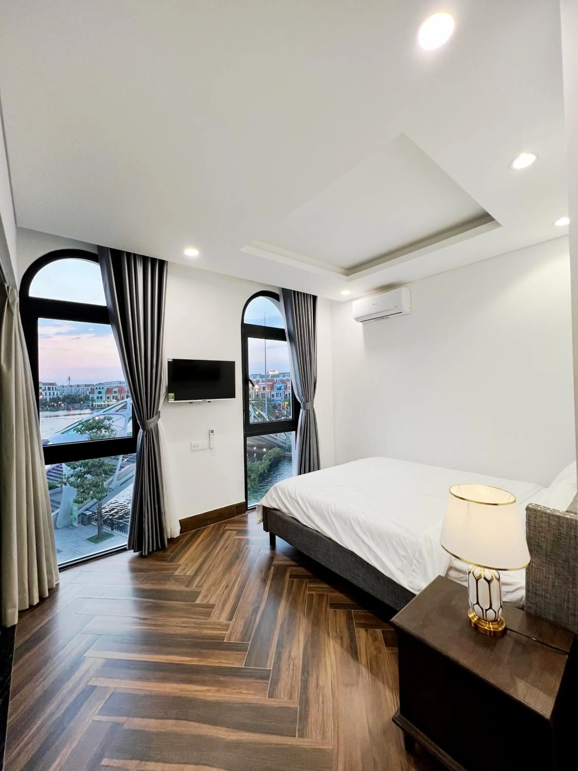 Bed in Legacy Hotel - Grand World Phú Quốc