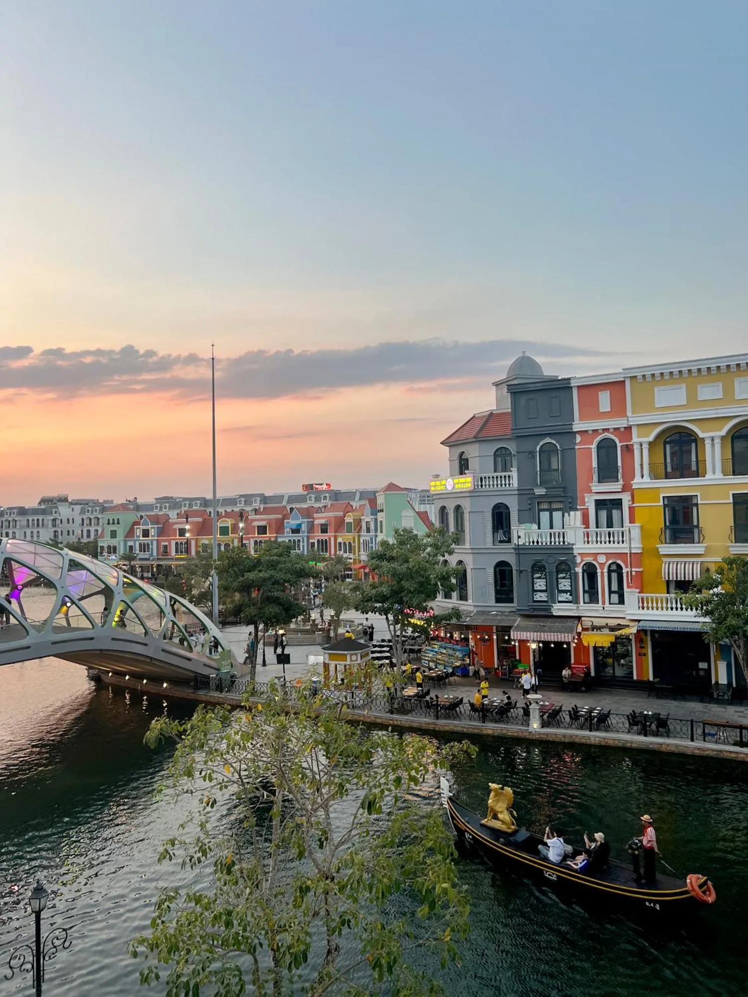 Legacy Hotel - Grand World Phú Quốc