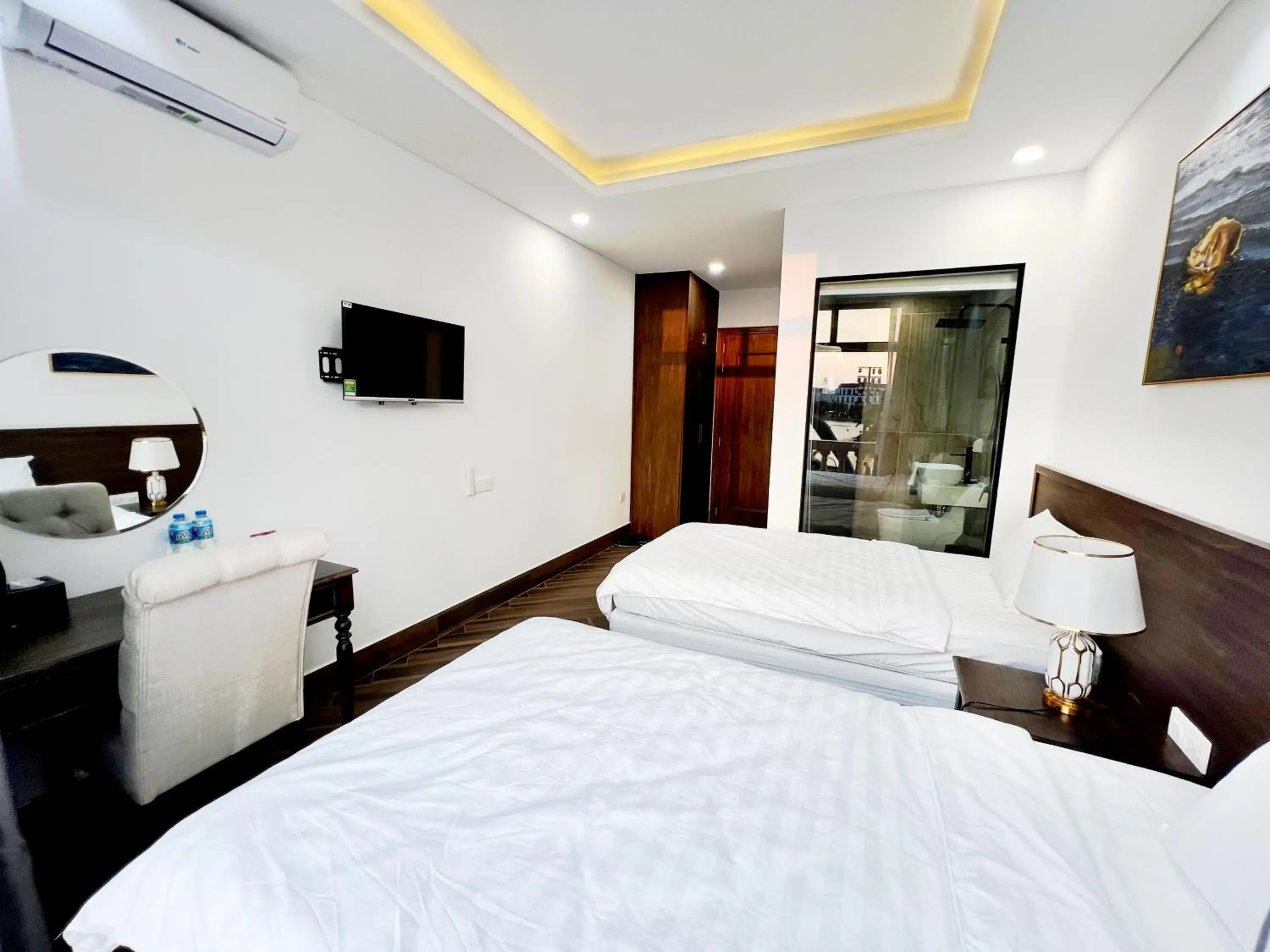 Twin Room with Balcony in Legacy Hotel - Grand World Phú Quốc Twin Room with Balcony in Legacy Hotel - Grand World Phú Quốc