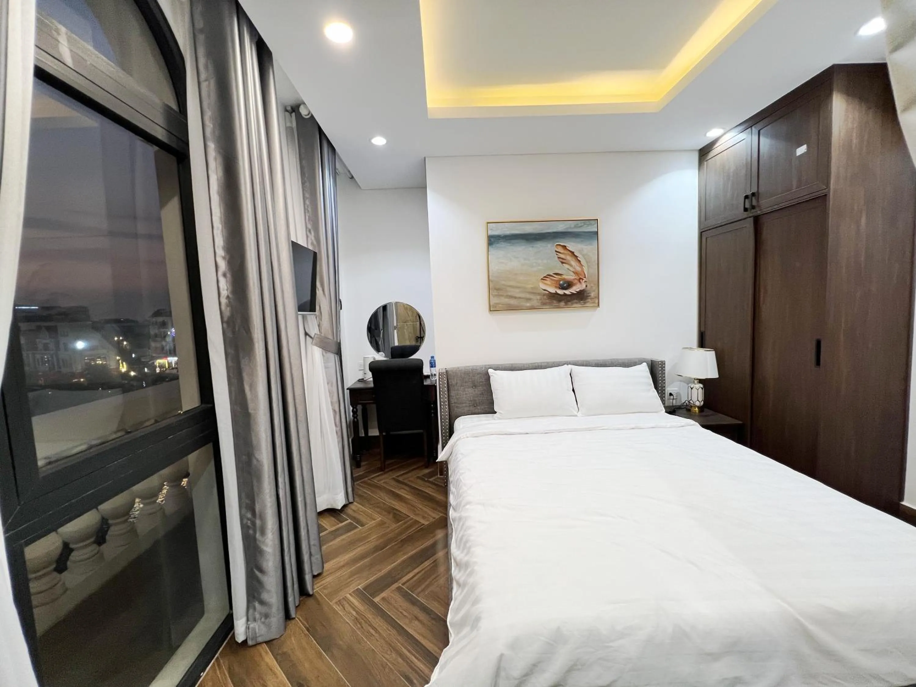 Bed in Legacy Hotel - Grand World Phú Quốc
