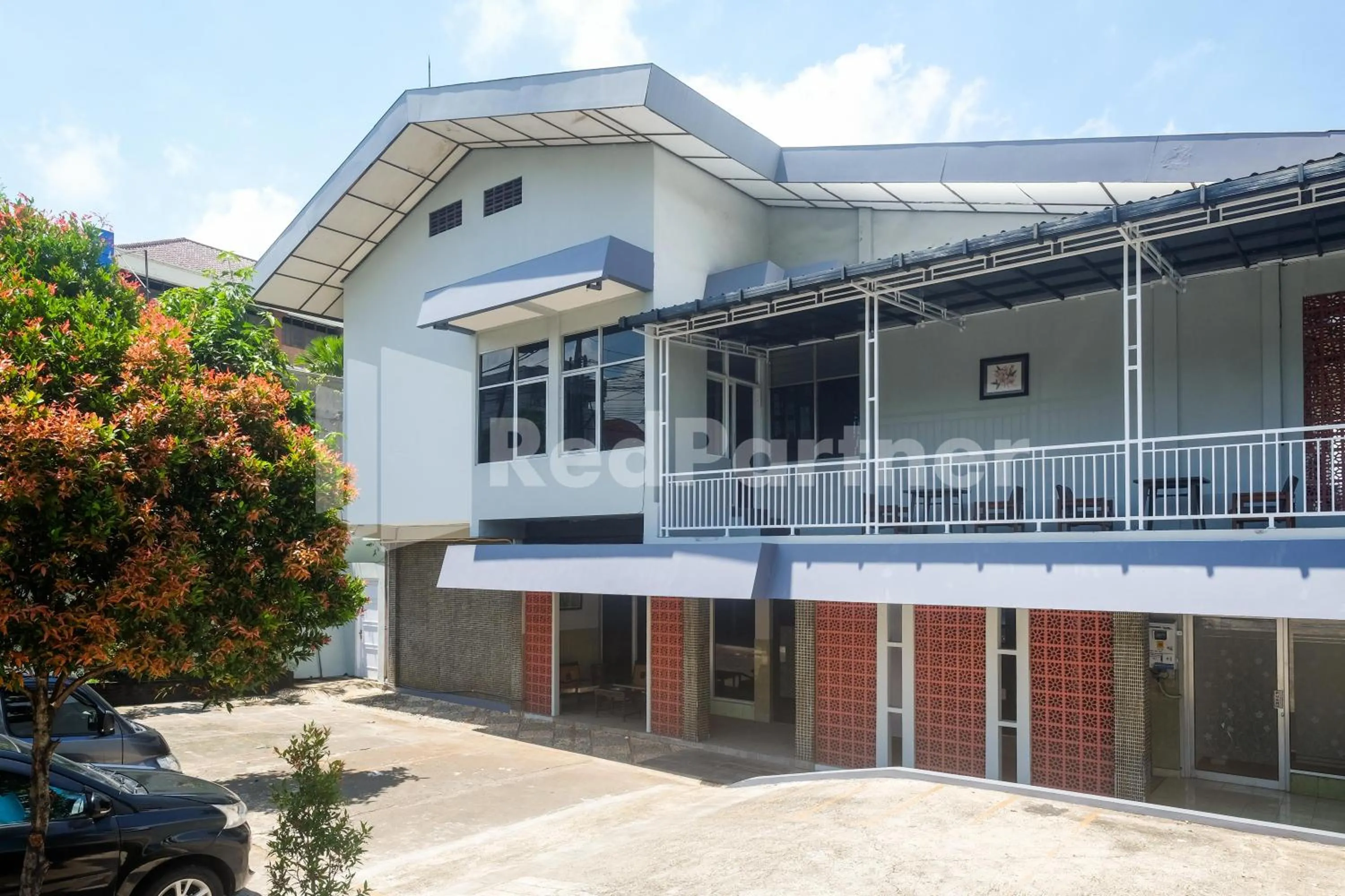 Kostel Satu Semarang RedPartner