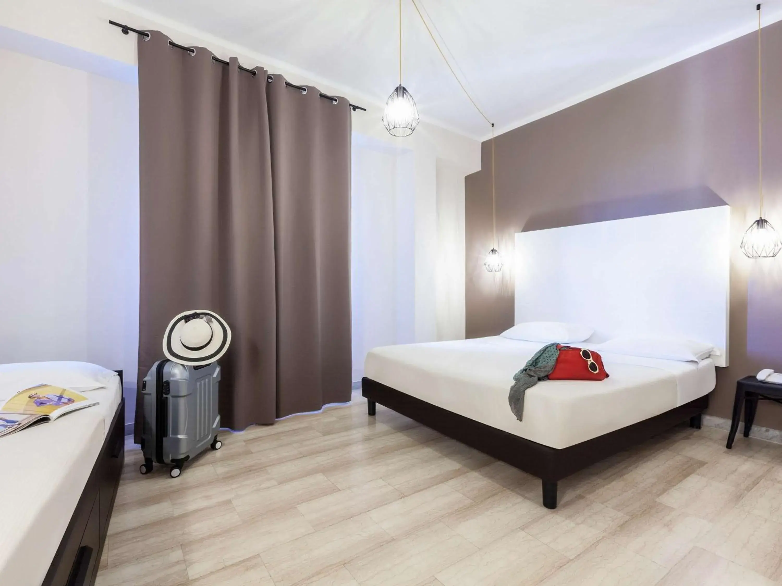 Photo of the whole room, Bed in ibis styles Trani Photo of the whole room, Bed in ibis styles Trani