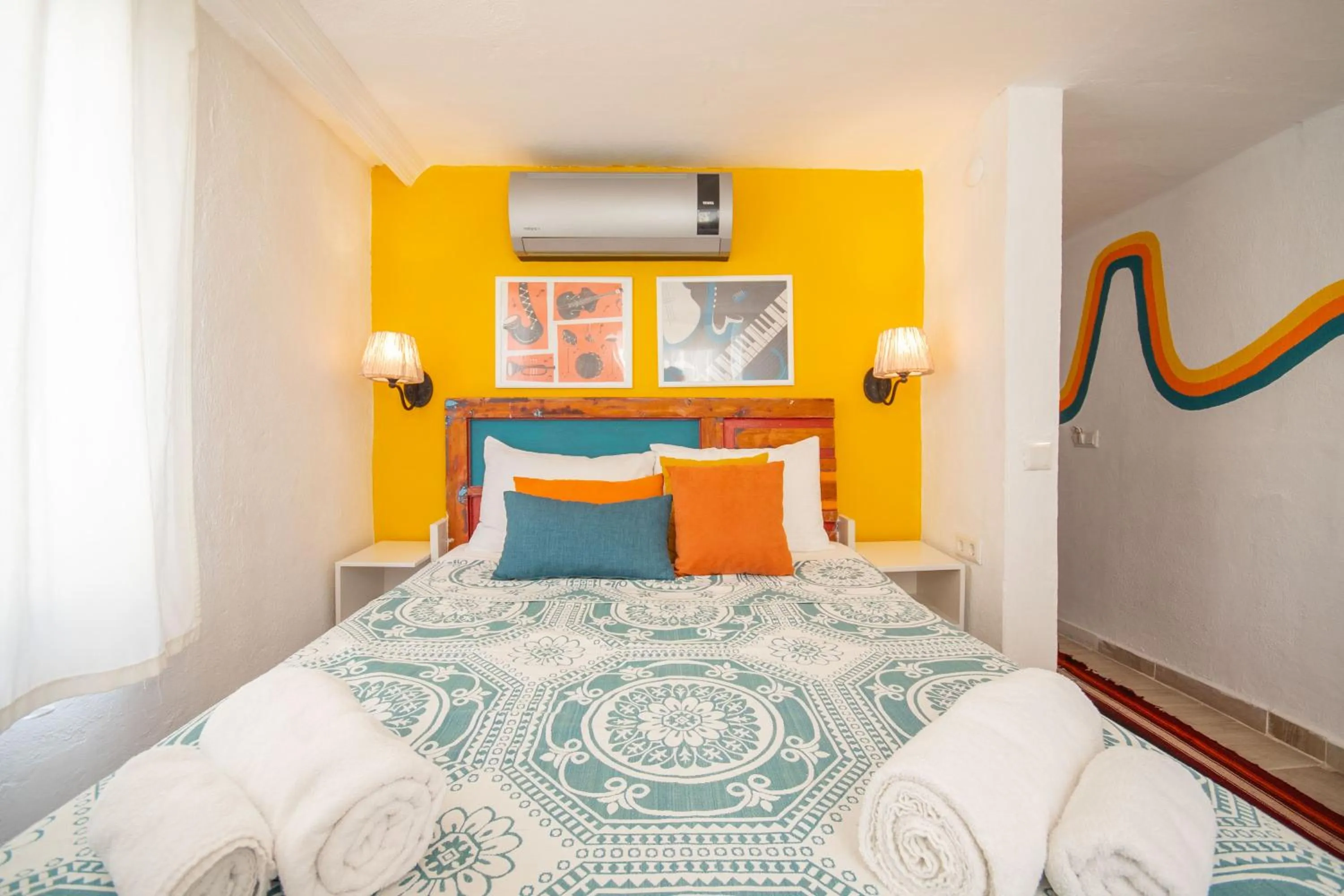 Bed in Kuytu Bed & Breakfast