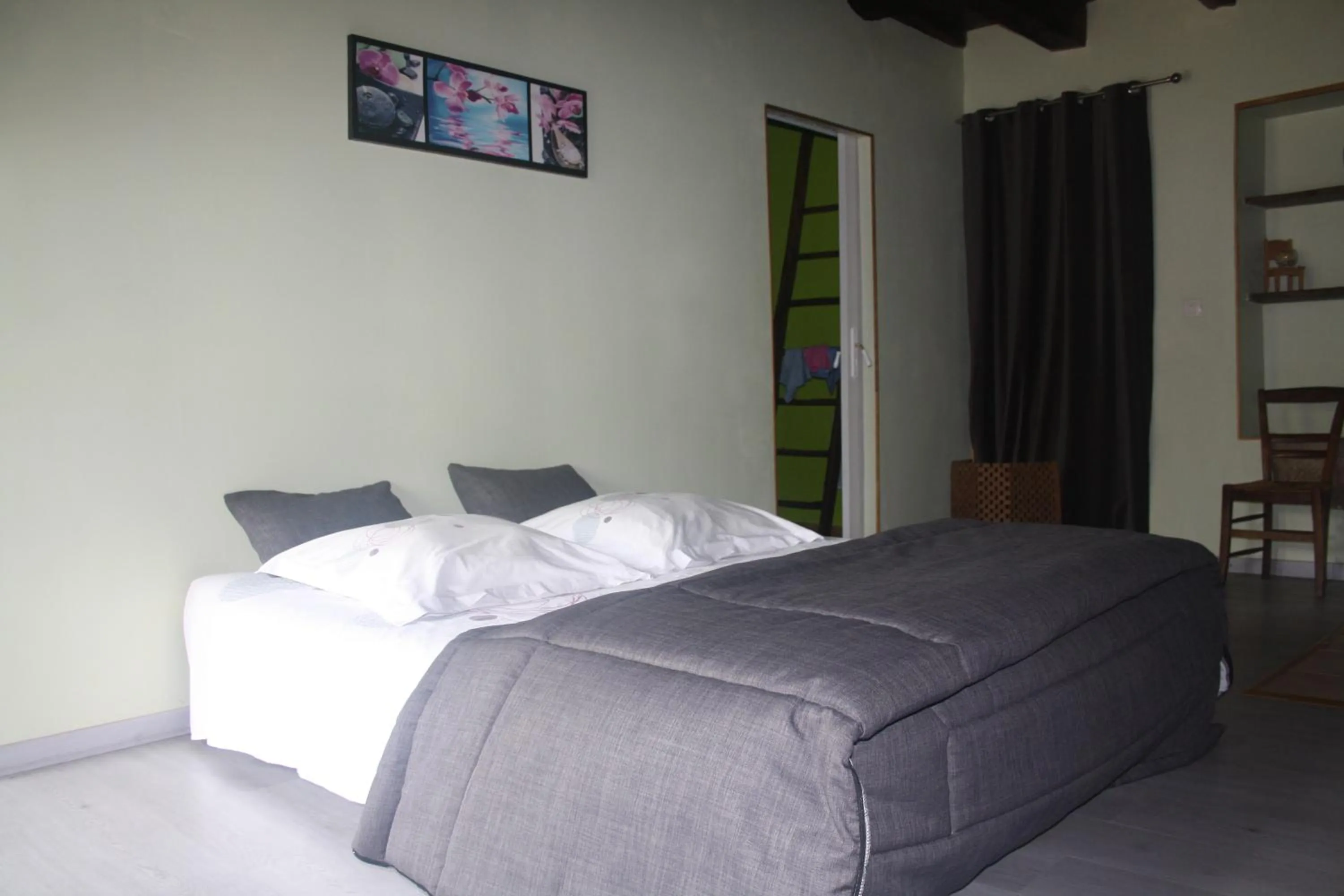 Bedroom, Bed in B&B Le Relais de Chantecor