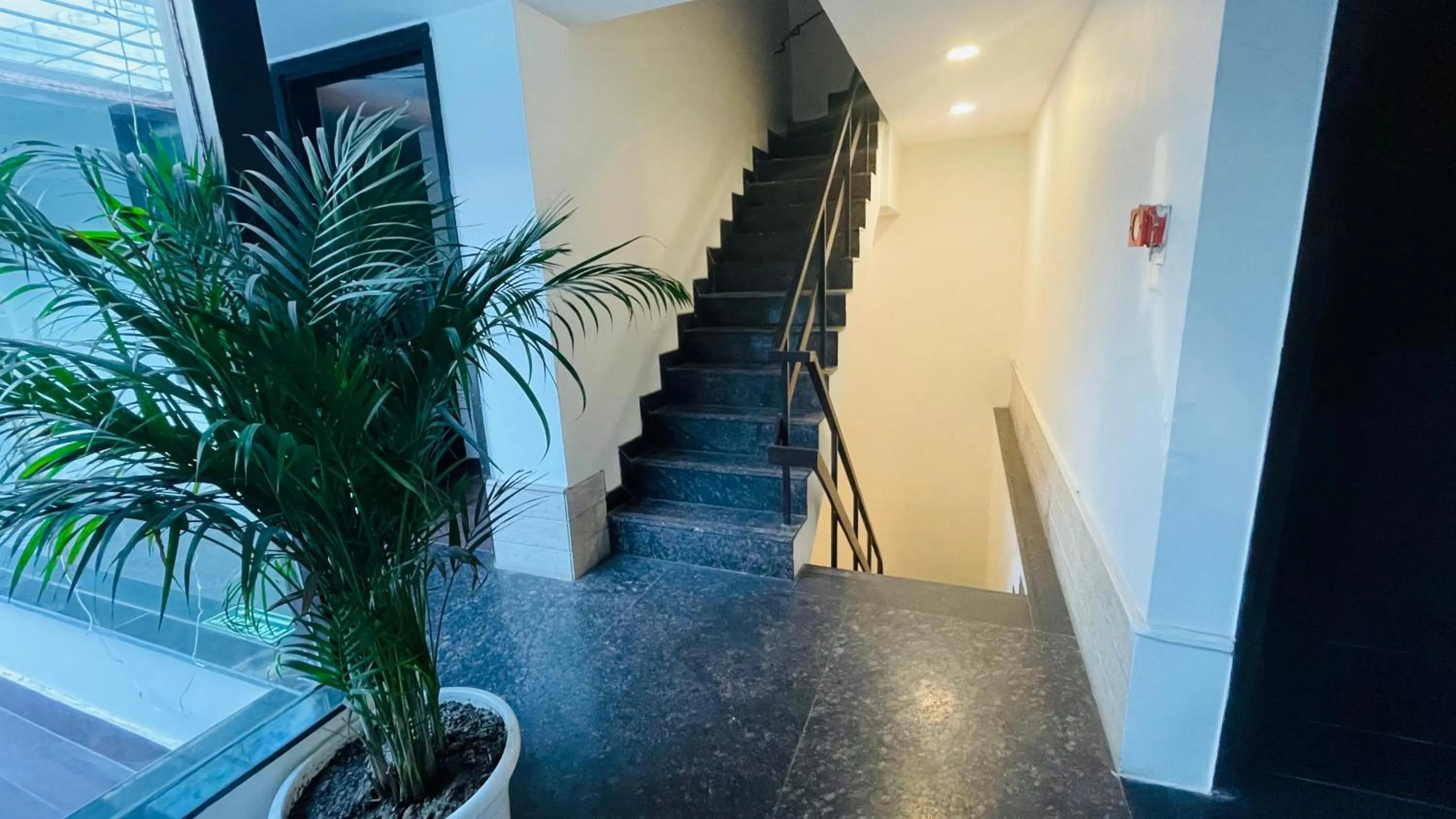 Property building in Saltstayz Select - Malcha & Chankyapuri