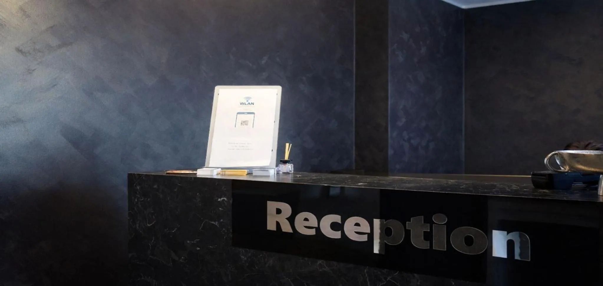 Lobby or reception in Lillys Hotel München