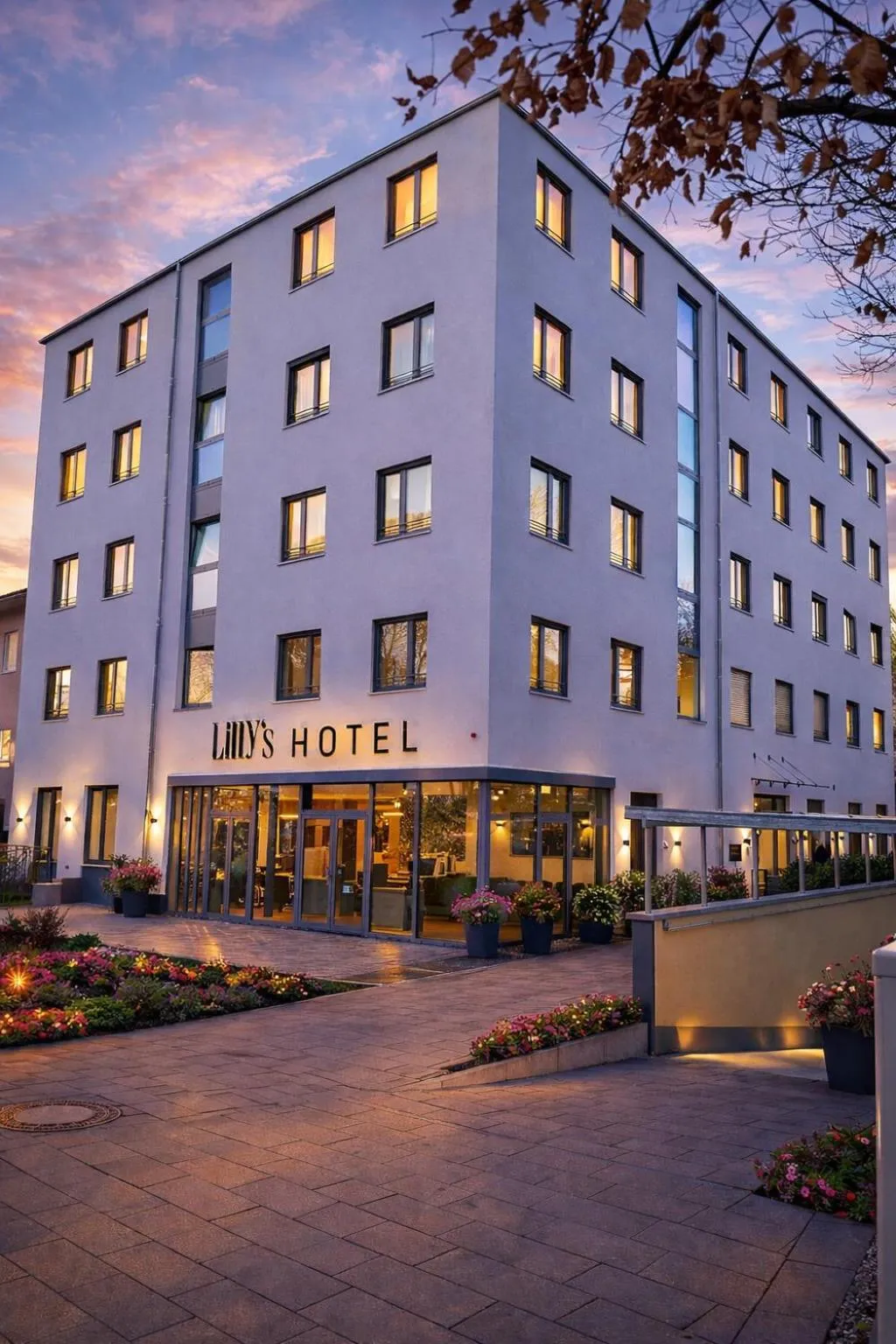 Property building in Lillys Hotel München